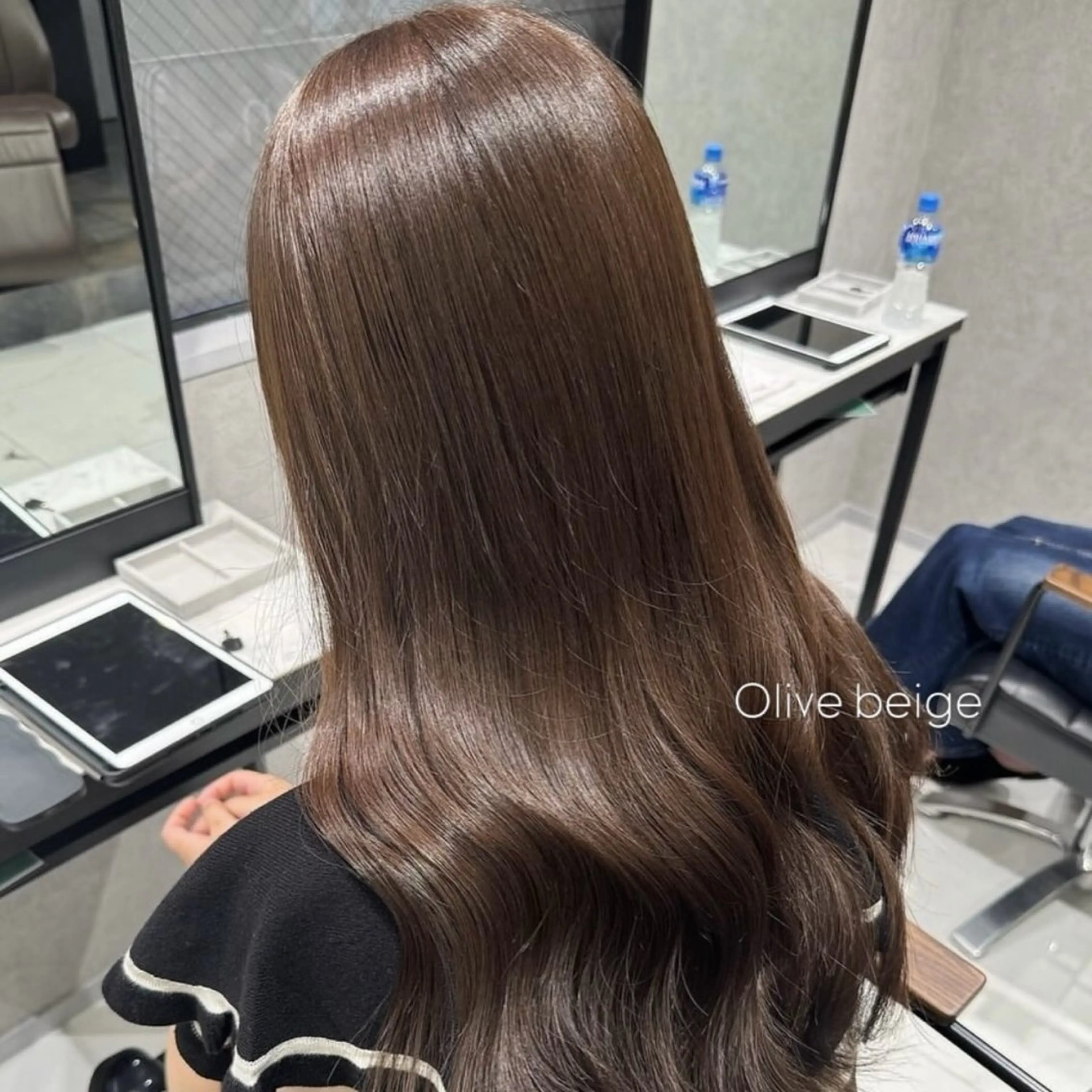 ロング ヘアカラー 個性派ヘアアレンジ 🎀✨Ainaのヘアスタイル