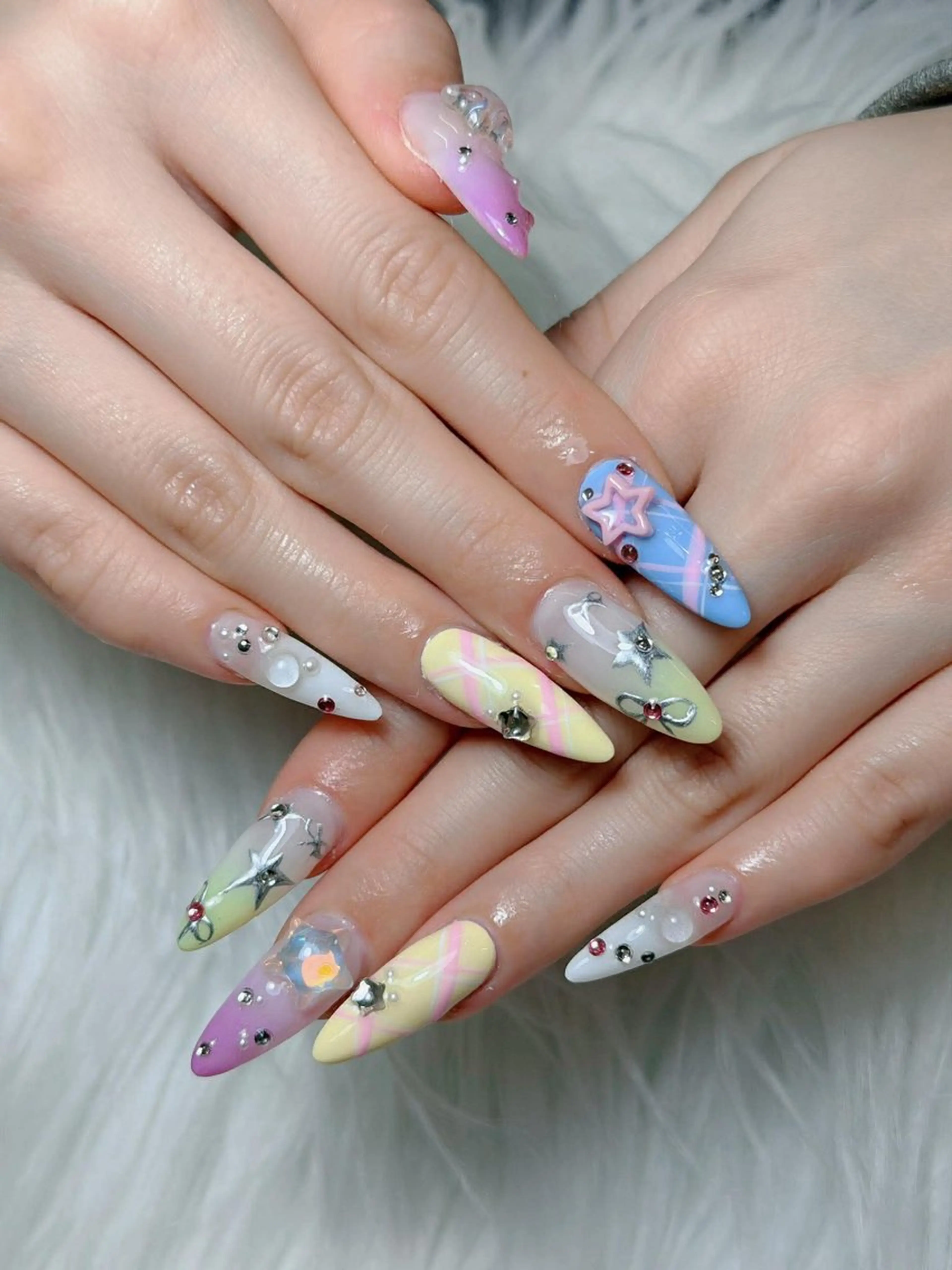 ネイル オーロラネイル チークネイル 長さ出し フレンチネイル ハロウィン ハンドネイル Lumi Nail 新大久保3‘のネイルデザイン