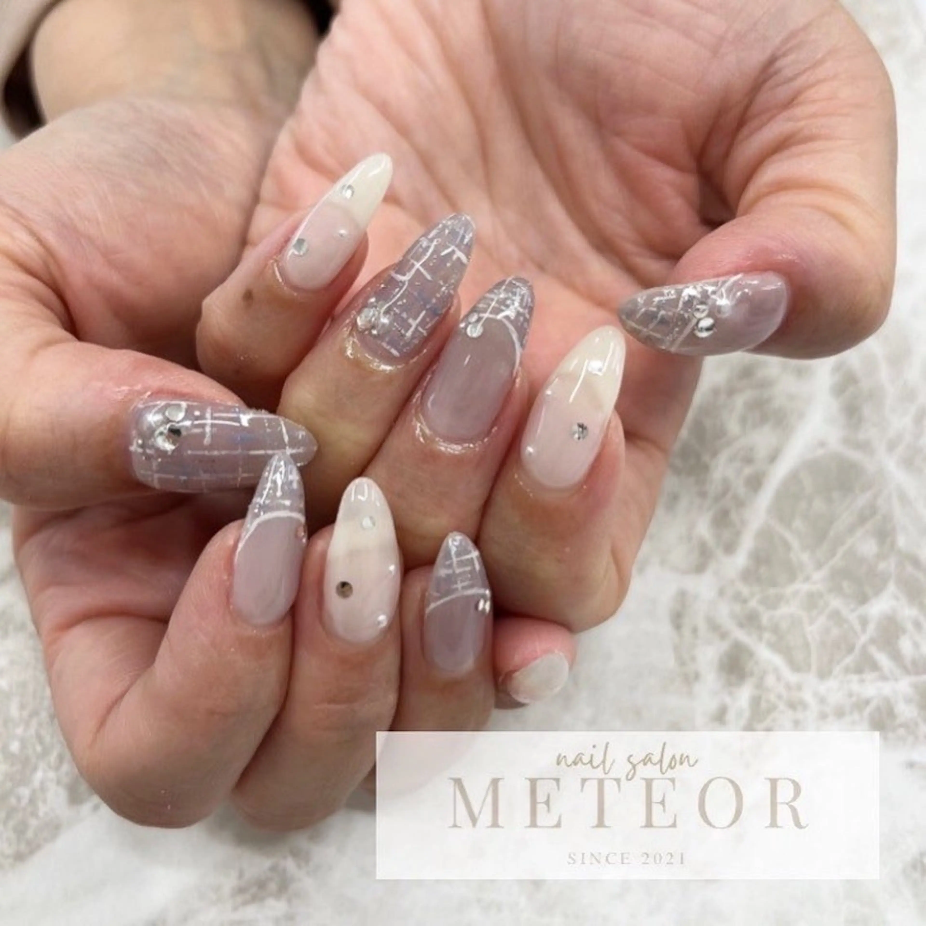 マツエク・マツパ 付け放題 ハンドネイル nailsalon meteor所属・METEOR💫 staffのネイルデザイン