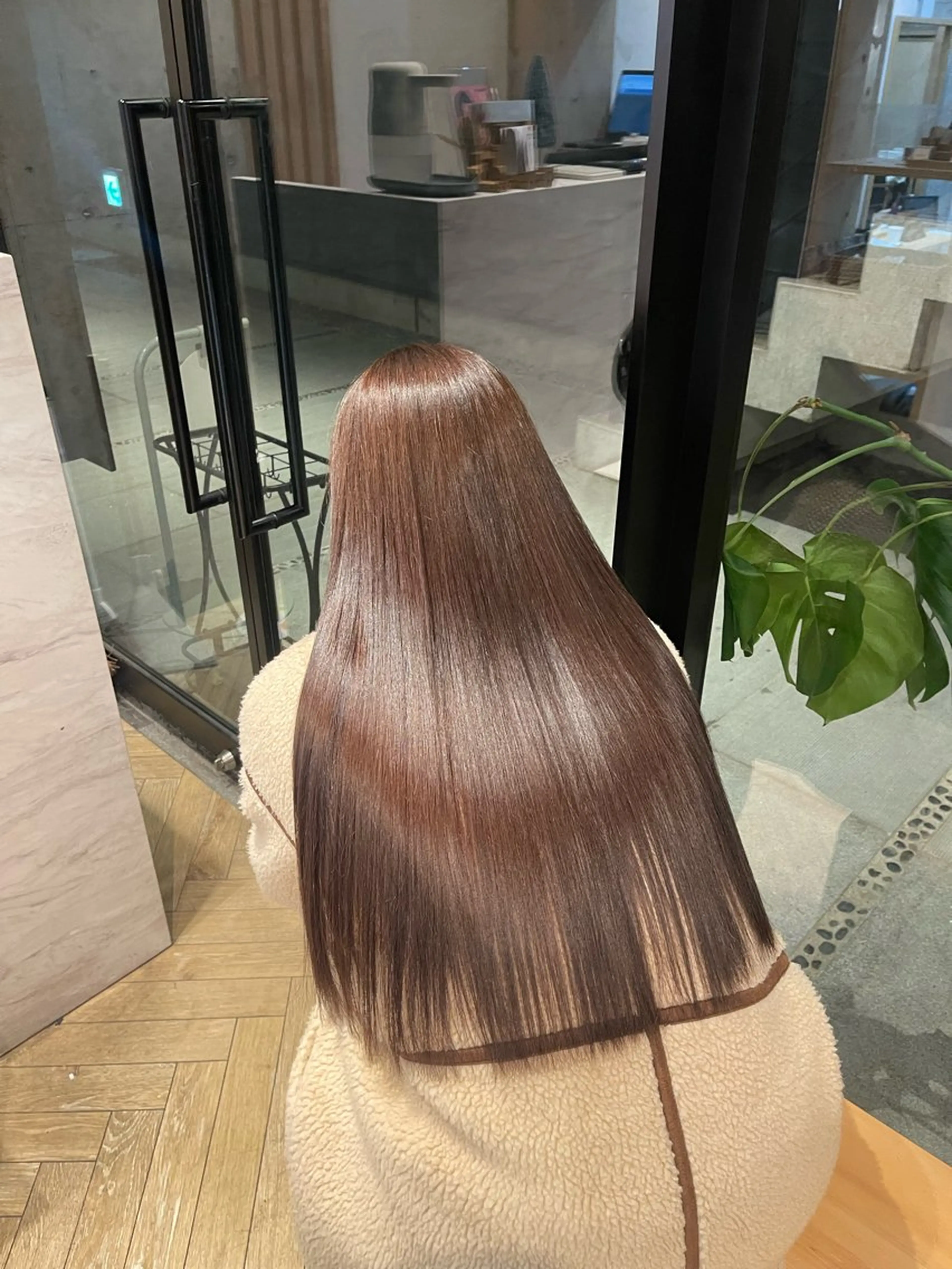 ロング 愛莉/ラベンダー/ ベージュ/ブラウンのヘアスタイル