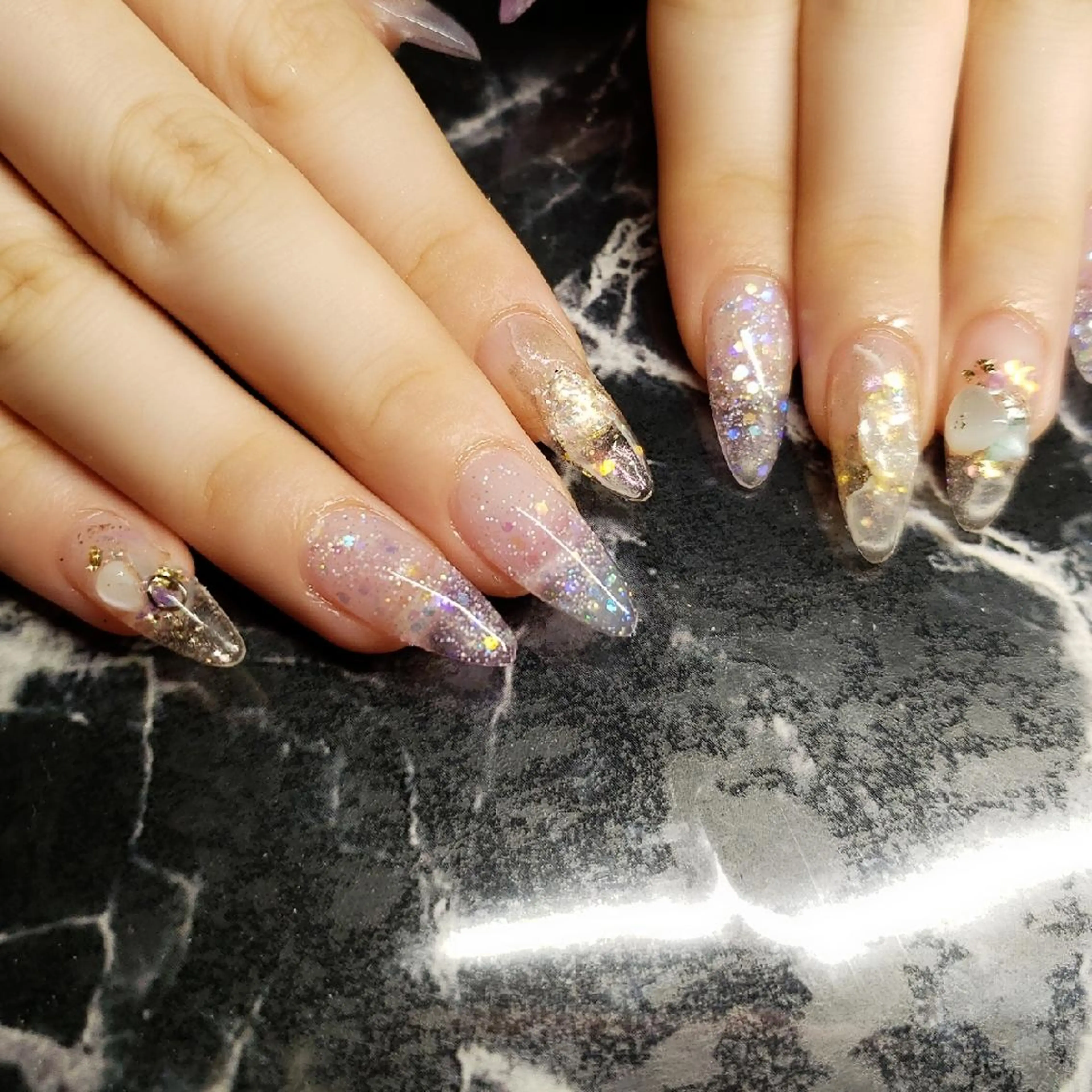 ミディアム ネイル アートネイル ハンドネイル クロキ 。のネイルデザイン