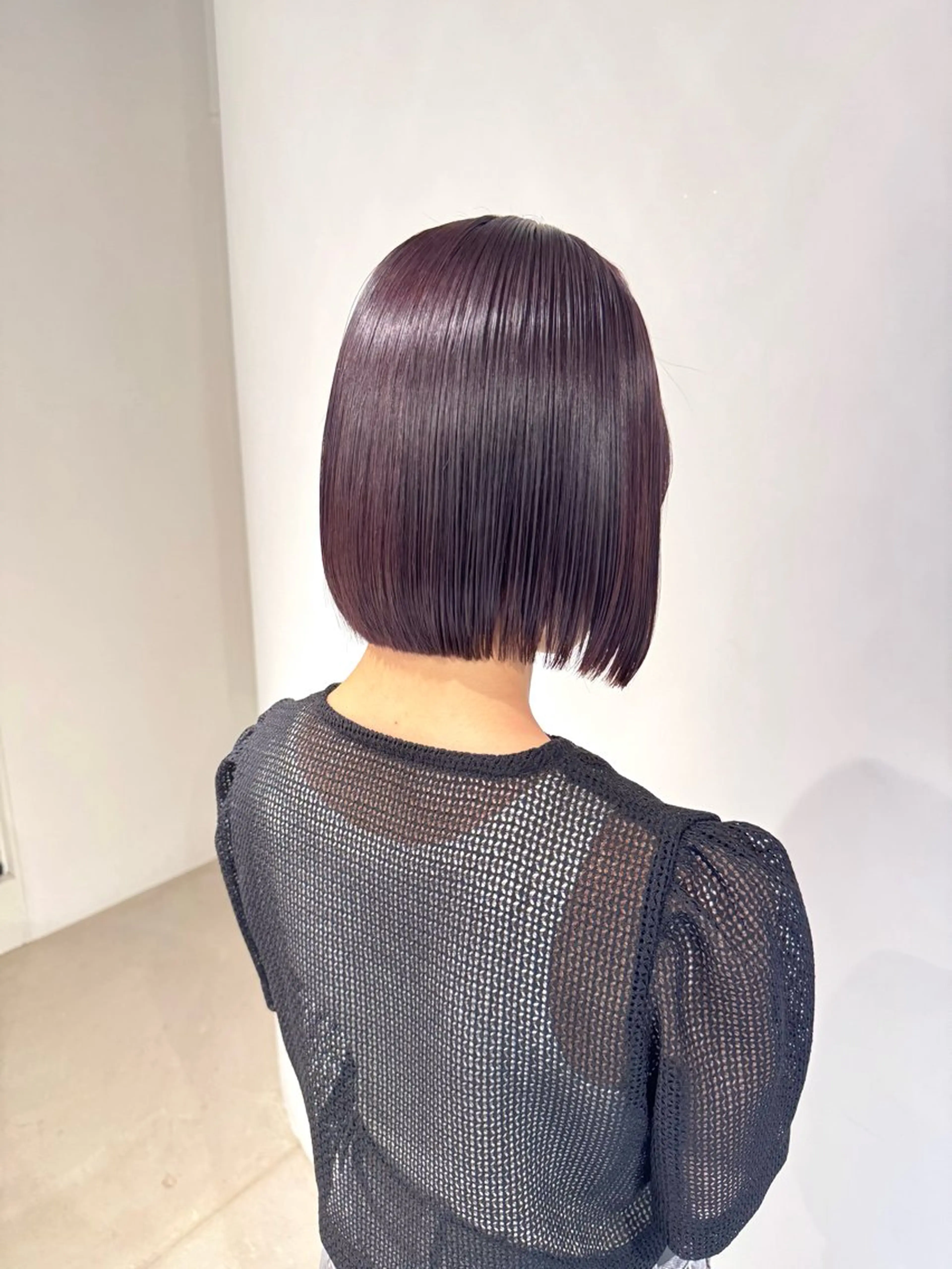 ショート カラー 切りっぱなしボブ ショートボブ アッシュ ベージュカラー グレージュ eto所属・髪質改善スペシャリス ト長尾勇弥/梅田中津のヘアスタイル