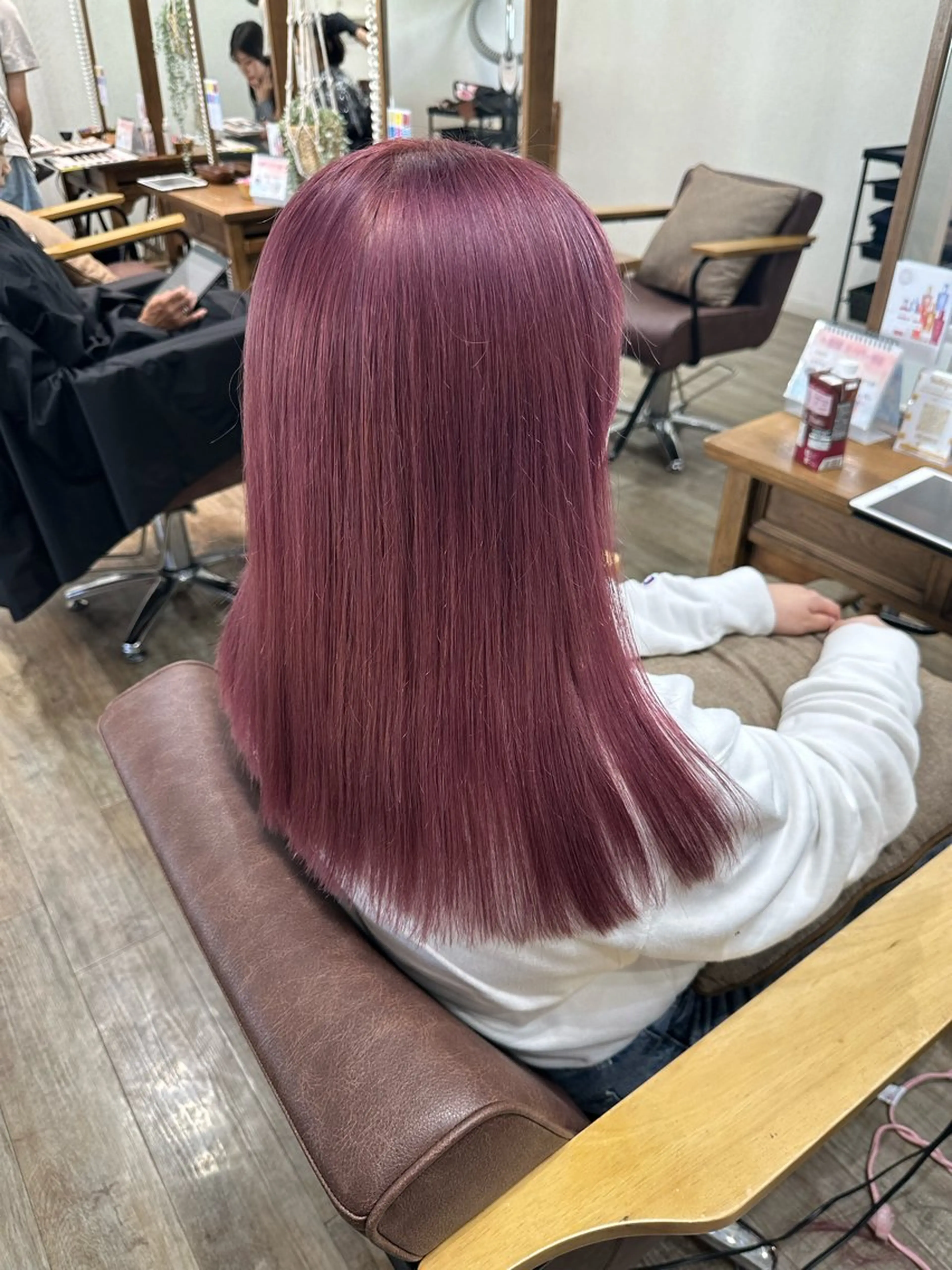 ミディアム ヘアカラー 🕊miki モテ髪🫧のヘアスタイル