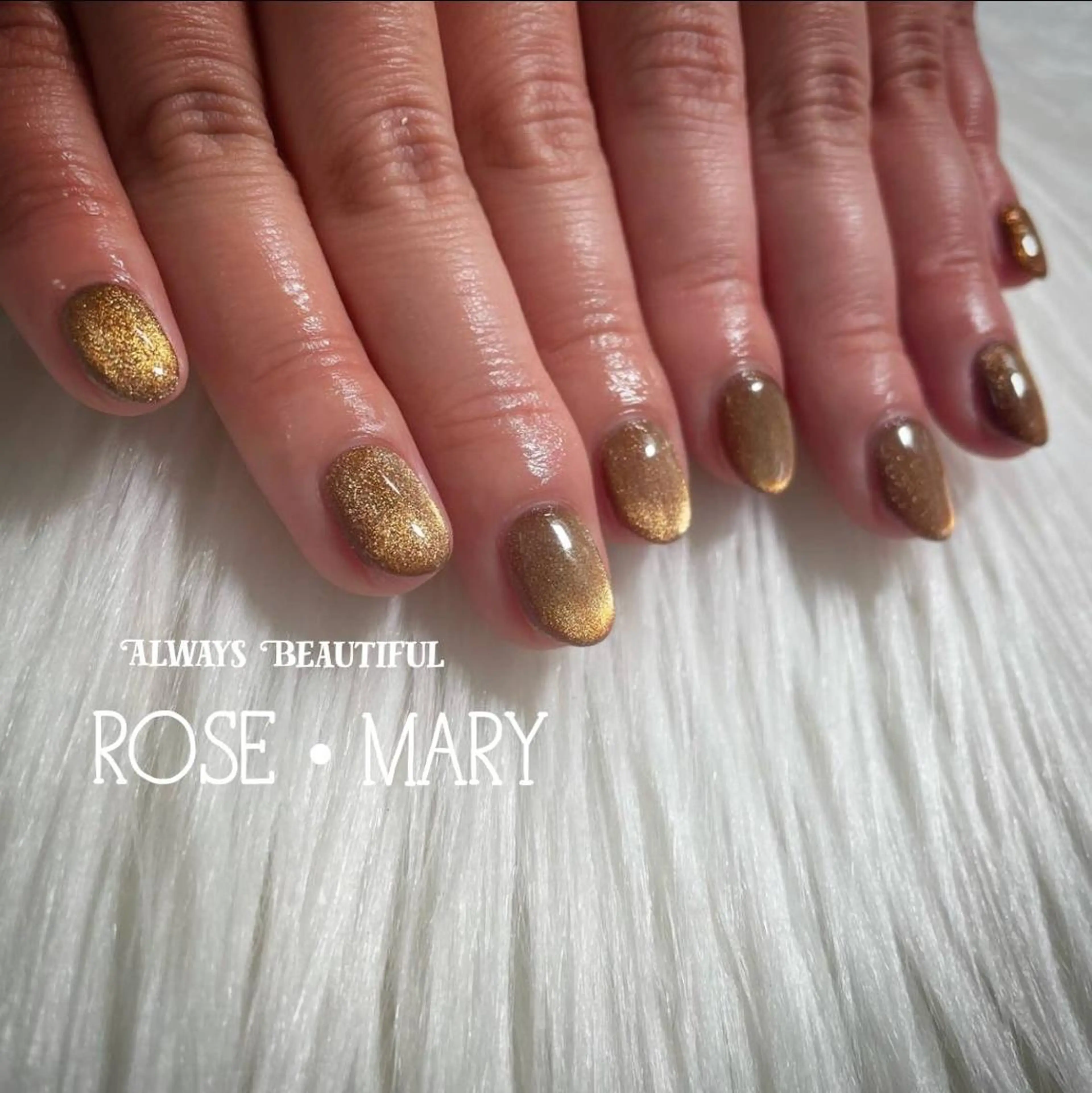 ネイル ROSE・ MARY 鈴木のネイルデザイン