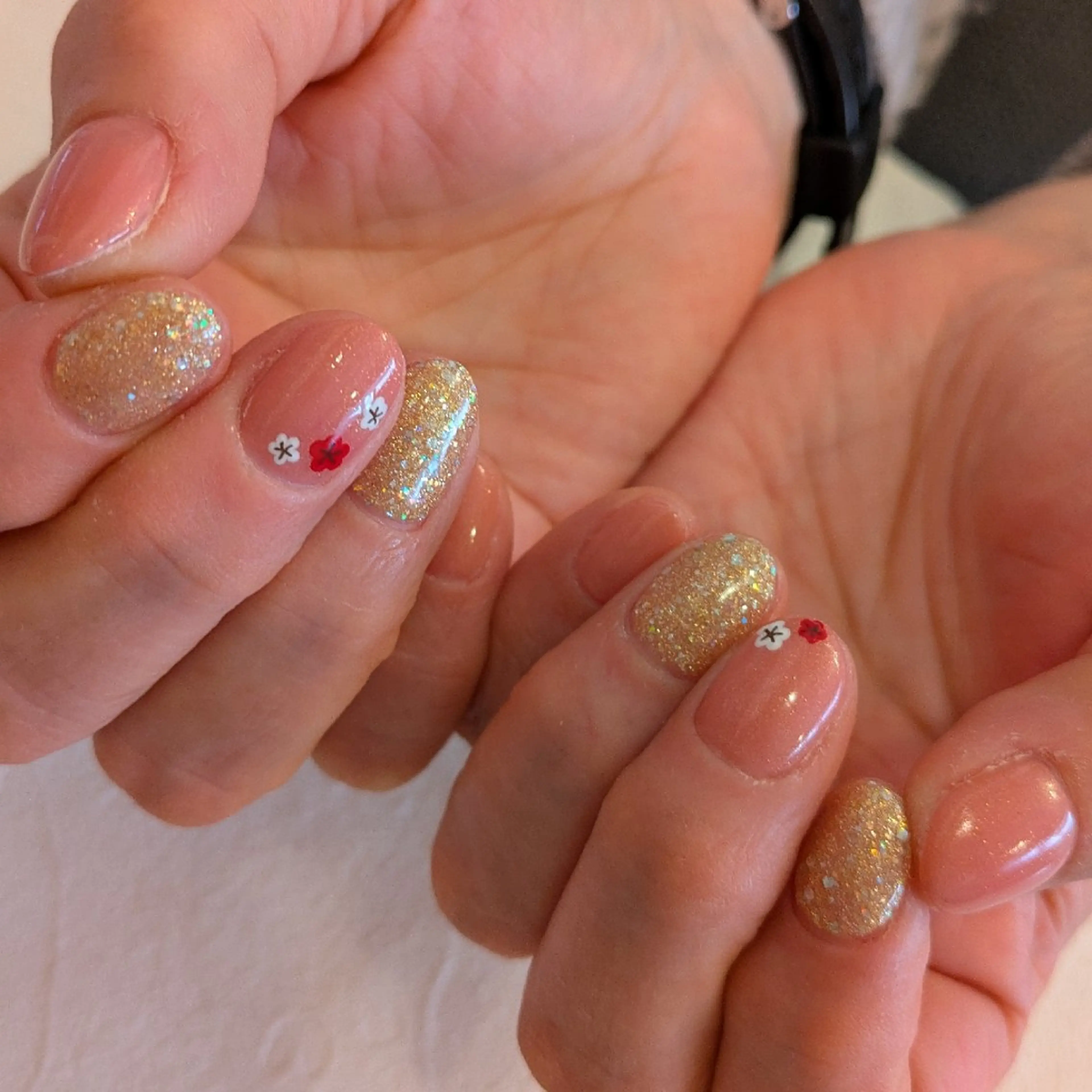 ネイル ジェヌインネイル 河内のネイルデザイン