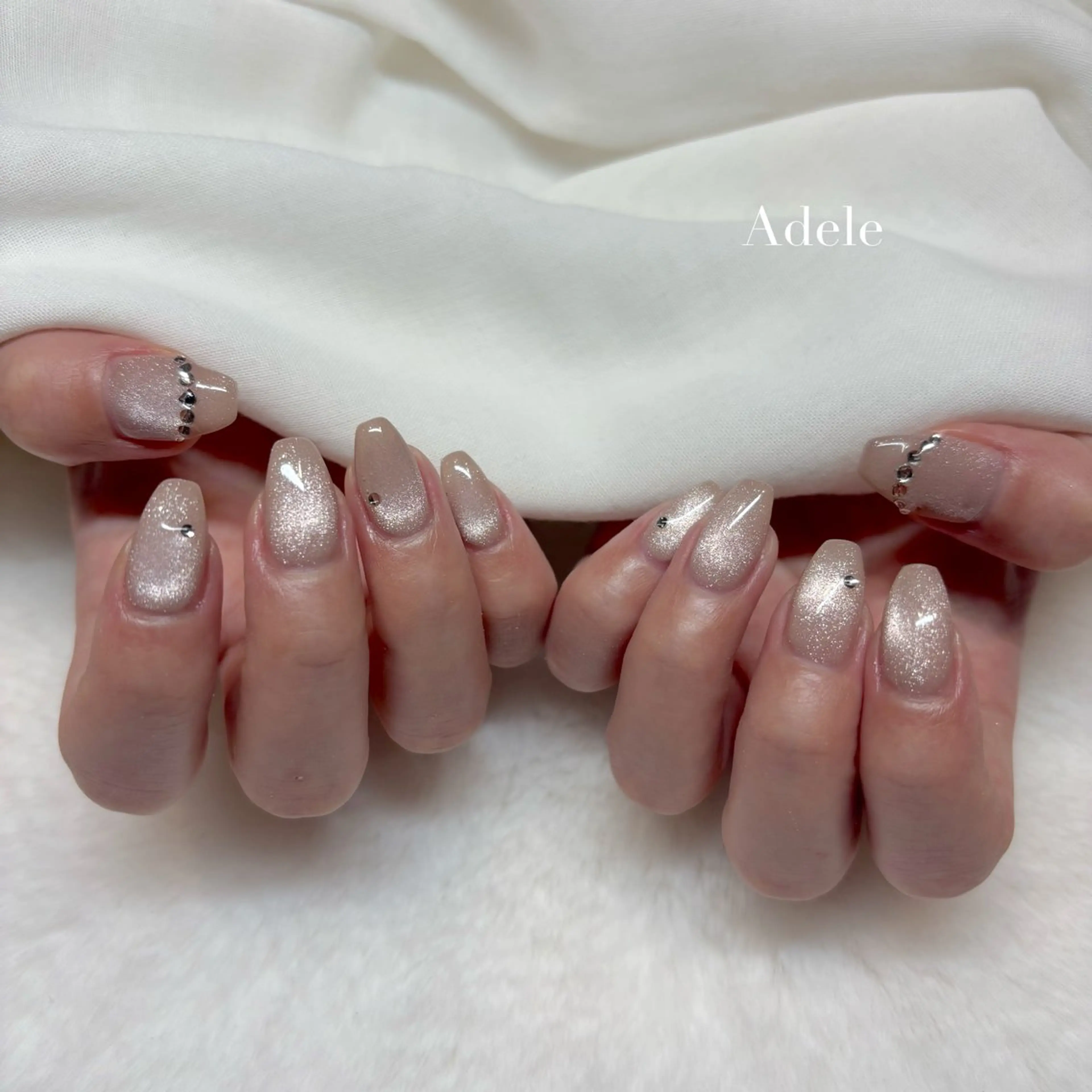 ネイル ストーンネイル ワンホンネイル ハンドネイル Adele saraのネイルデザイン