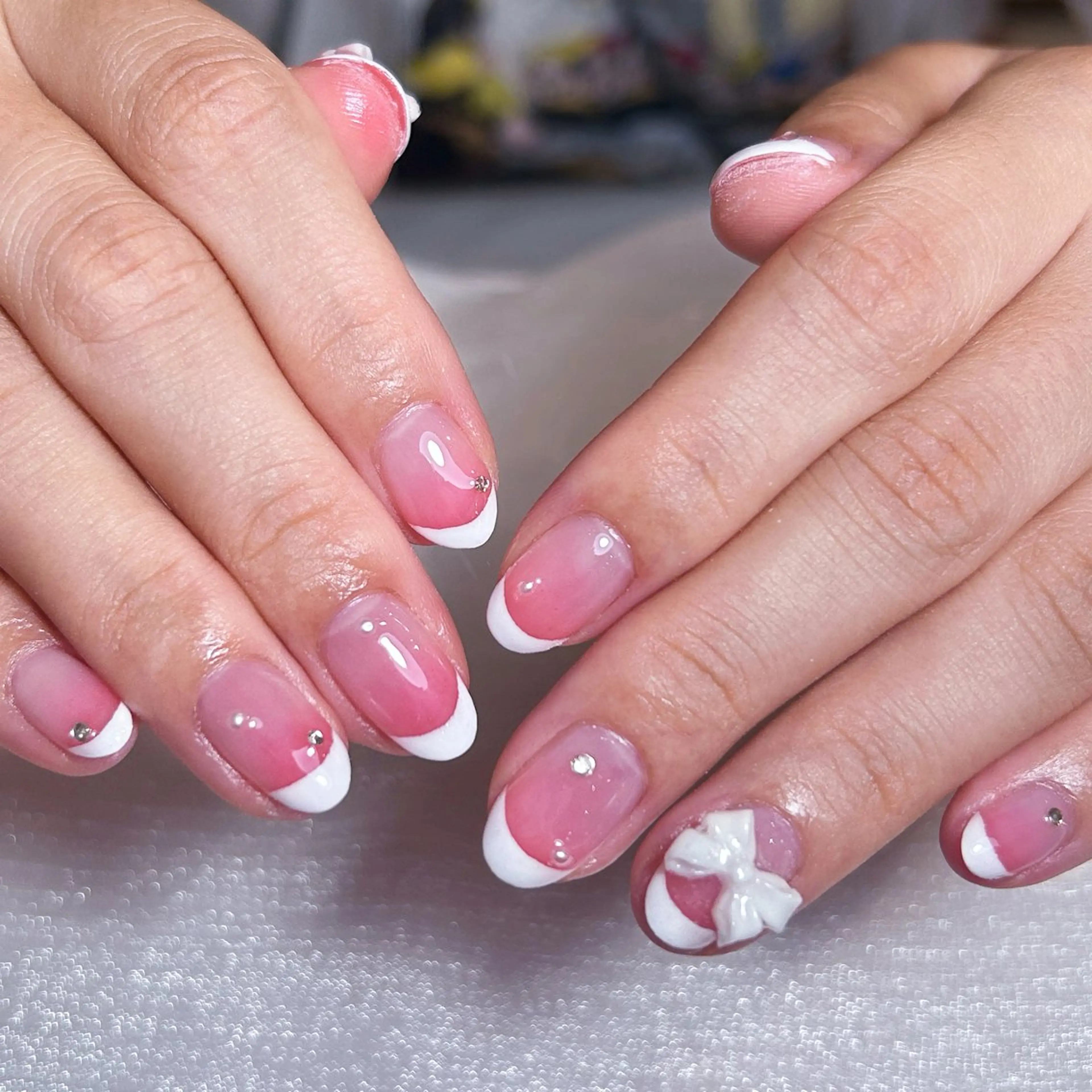 ネイル アートネイル オーロラネイル ガーリー キラキラネイル 韓国ネイル DEMAIN- 🌸のネイルデザイン