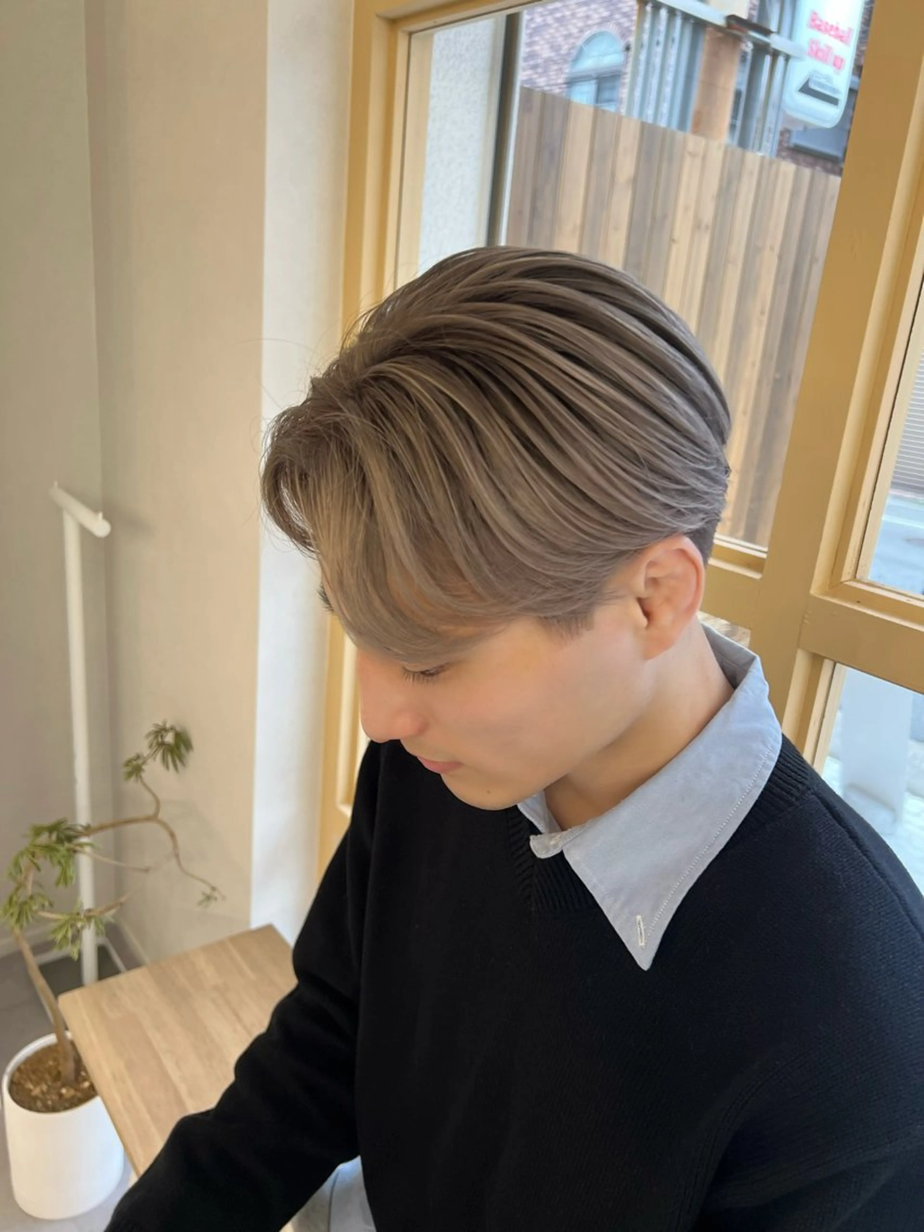 カラー メンズ fleurir/ ハイトーン山本希来莉のヘアスタイル