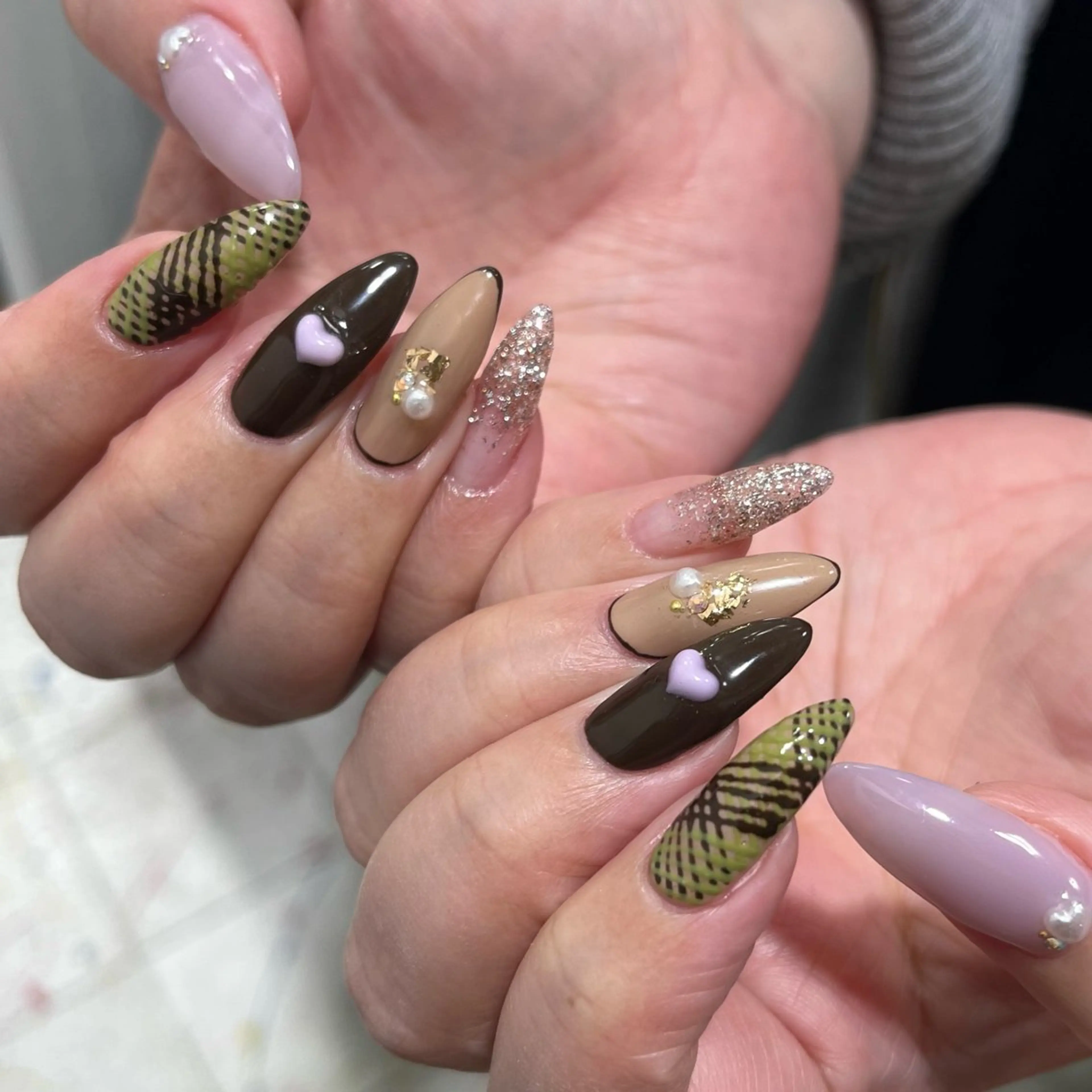 ネイル ハート 韓国ネイル ネイルチップ バレンタイン ハンドネイル para ☀︎ sol by BECK所属・Para Sol nail　Maoのネイルデザイン