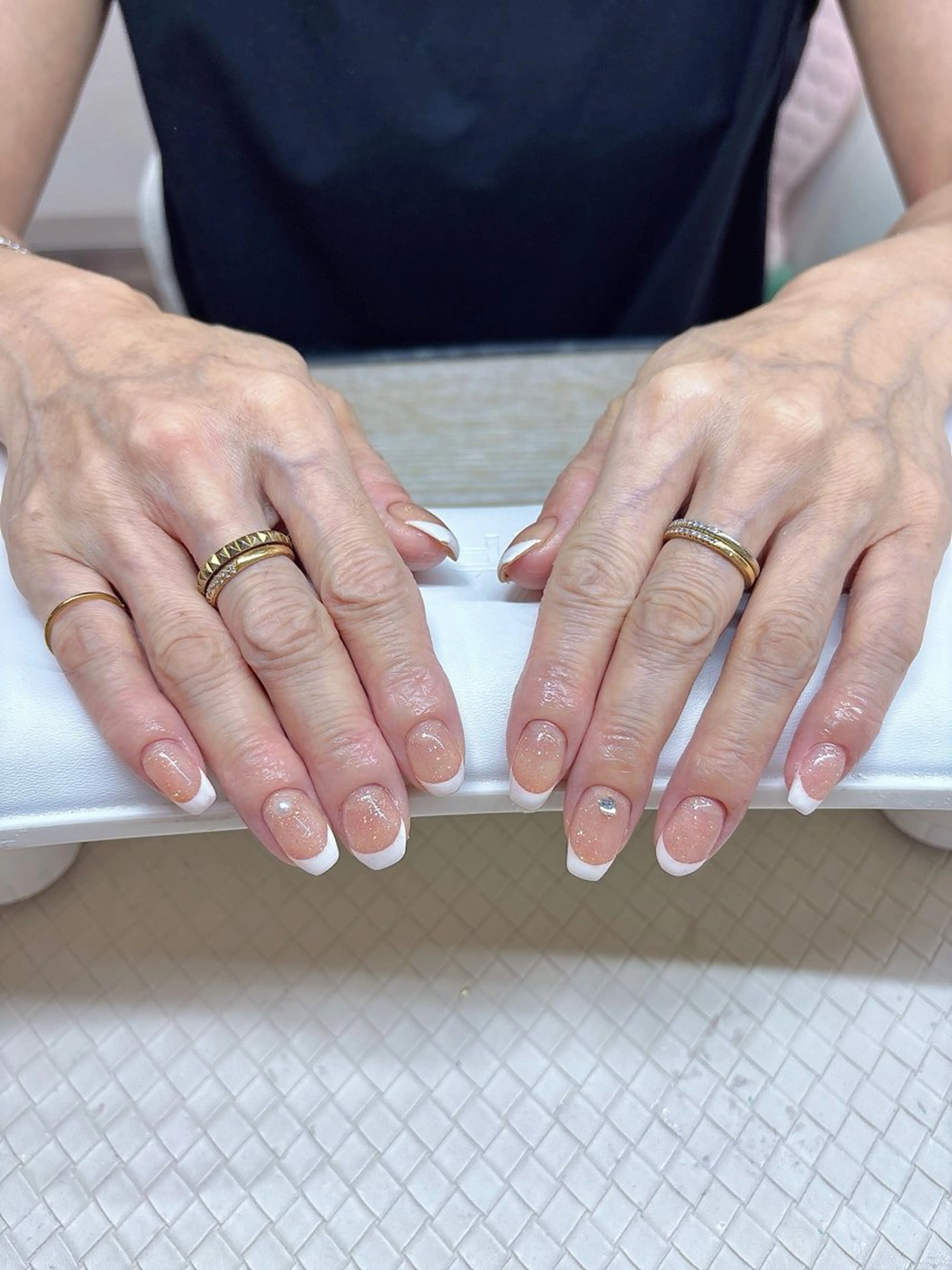 ネイル フレンチネイル ラメ(グリッター) ピンク ハンドネイル U.NI nail 横浜青葉台店所属・Rei 横浜青葉台のネイルデザイン