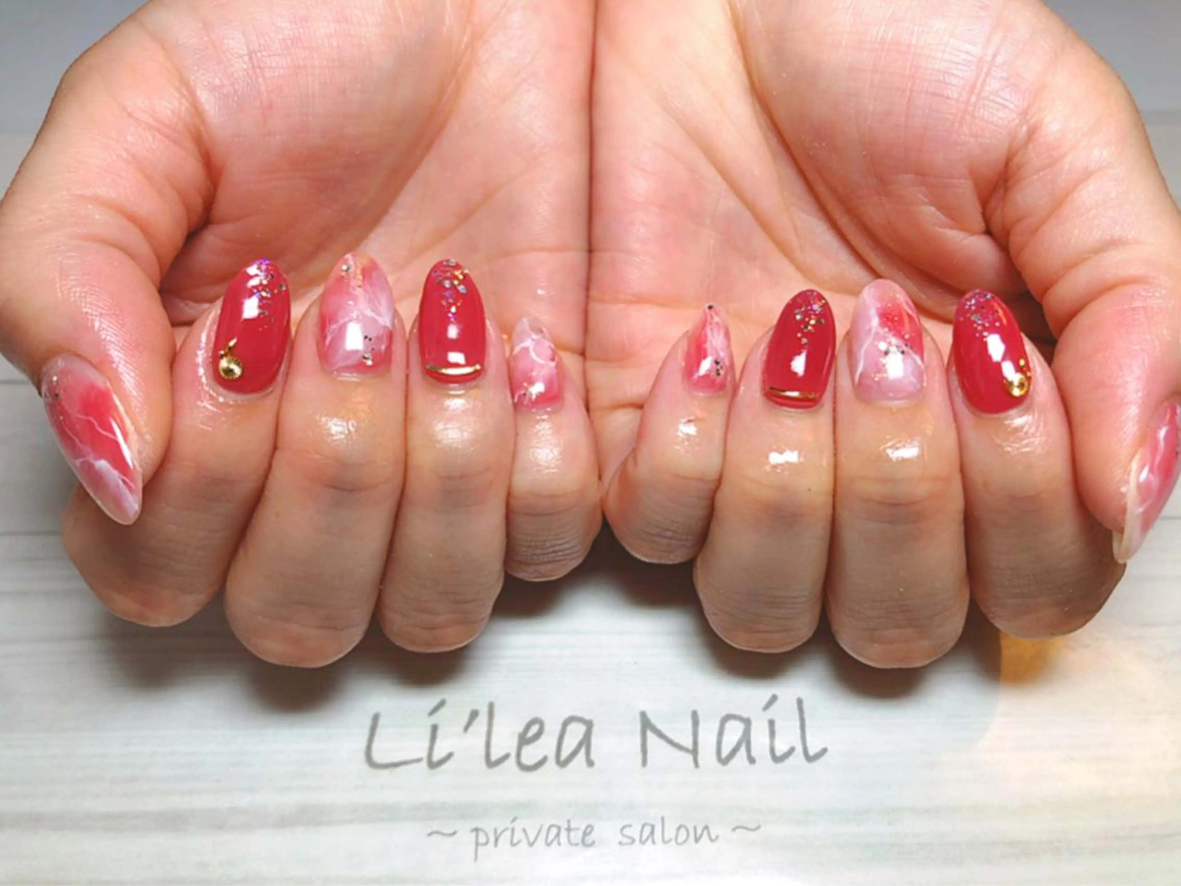ネイル Li'leaNail AINAのネイルデザイン