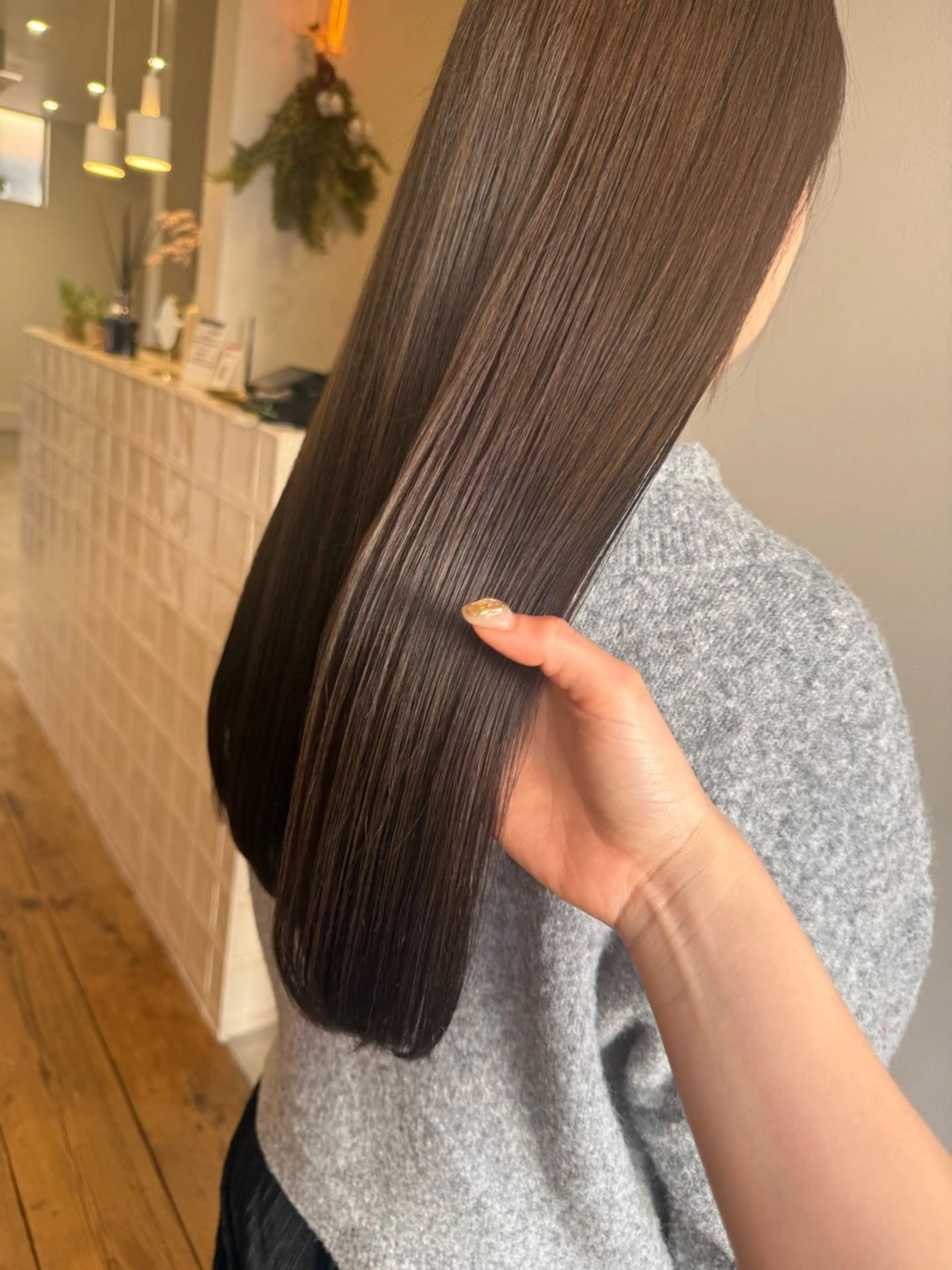 ロング カラー 💛🤍U too e’s 鎌倉🧸のヘアスタイル