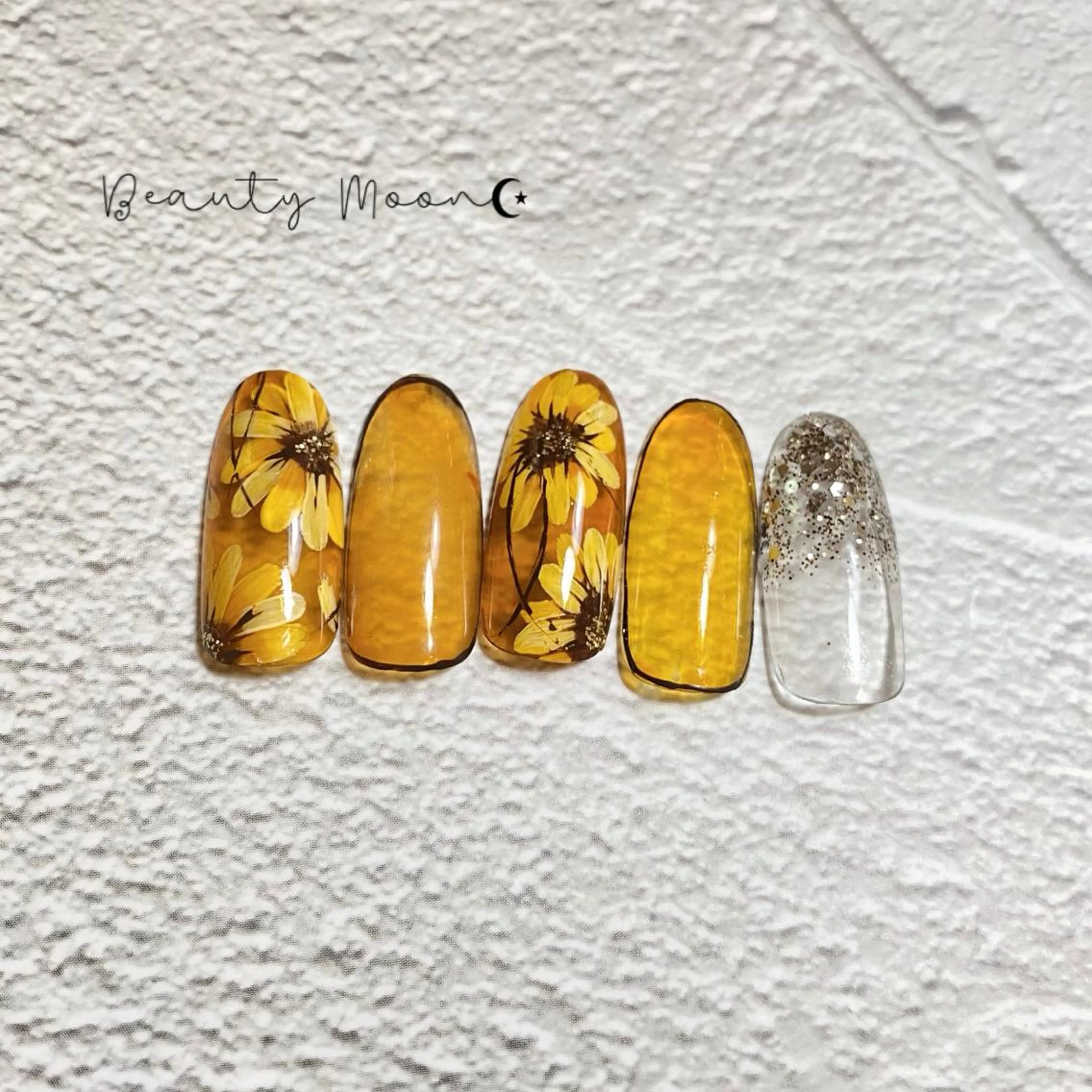 ネイル アートネイル フラワーネイル ハート ミラーネイル ワンカラーネイル ハンドネイル beauty ☪︎moonのネイルデザイン