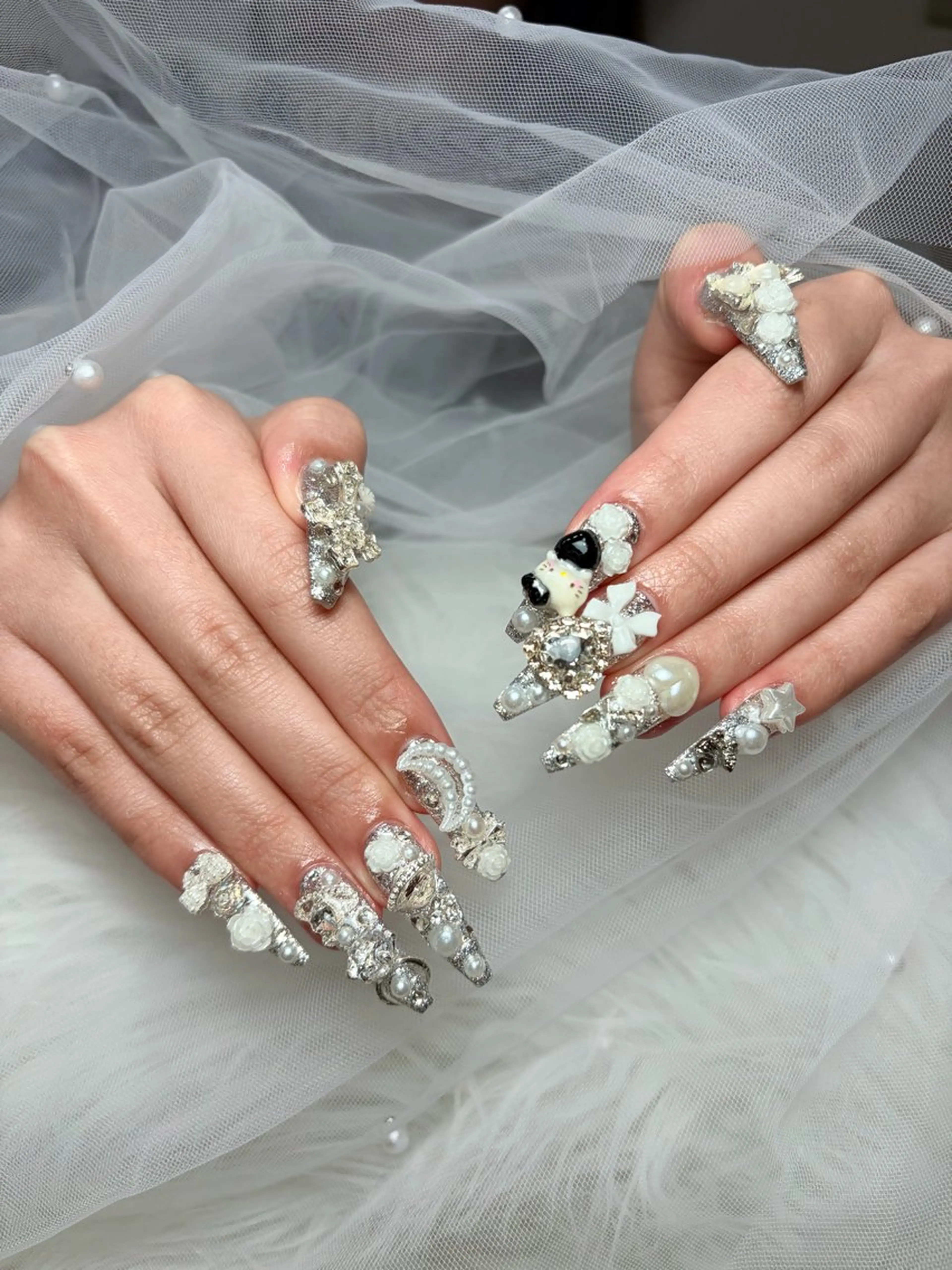 ネイル アートネイル 長さ出し ジェルネイル マグネットネイル ニュアンスネイル ハンドネイル Cloudy Chan Nailのネイルデザイン