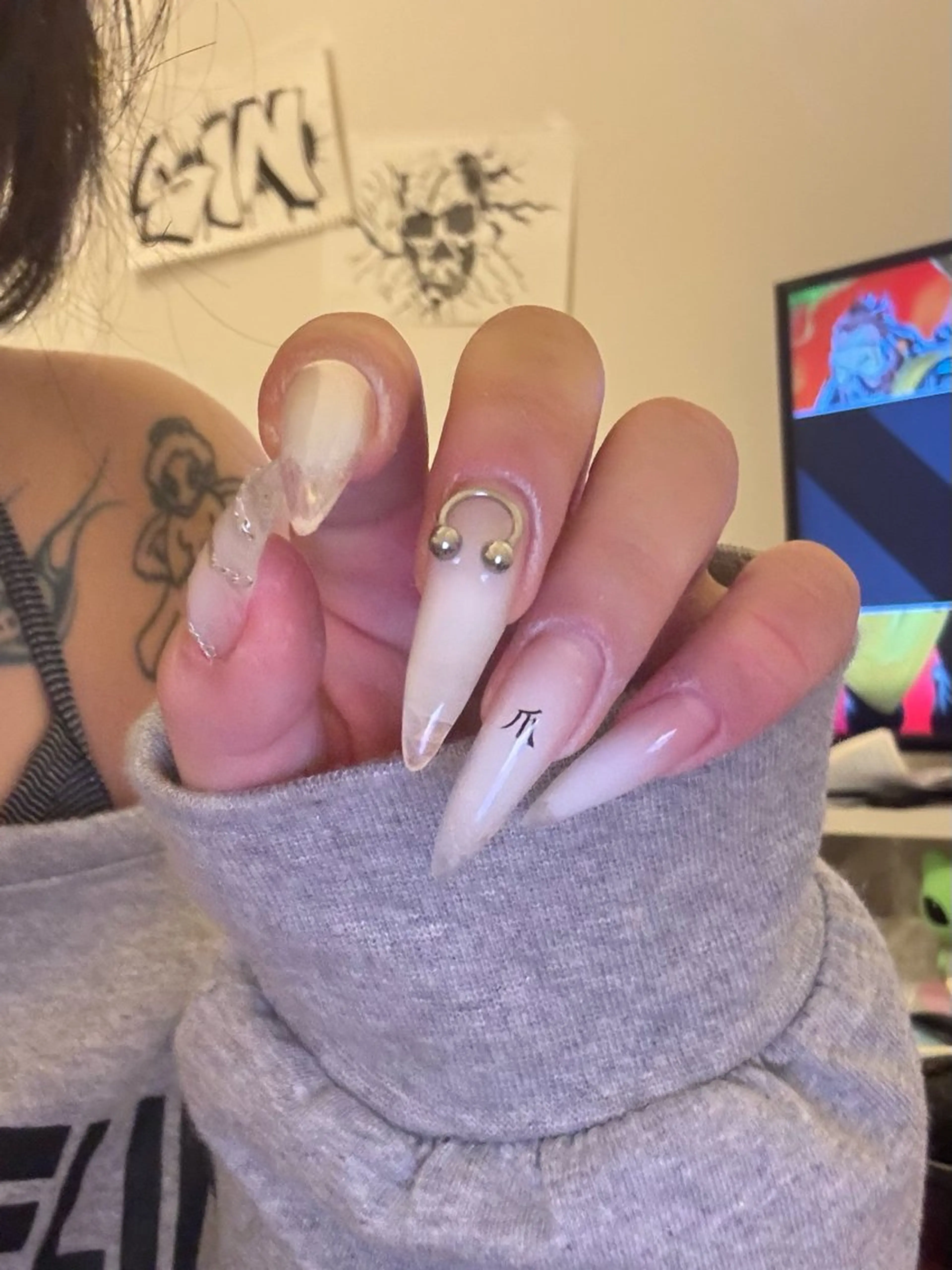 ネイル ハンドネイル 🪐富島彩夏 /海外nail🪐のネイルデザイン