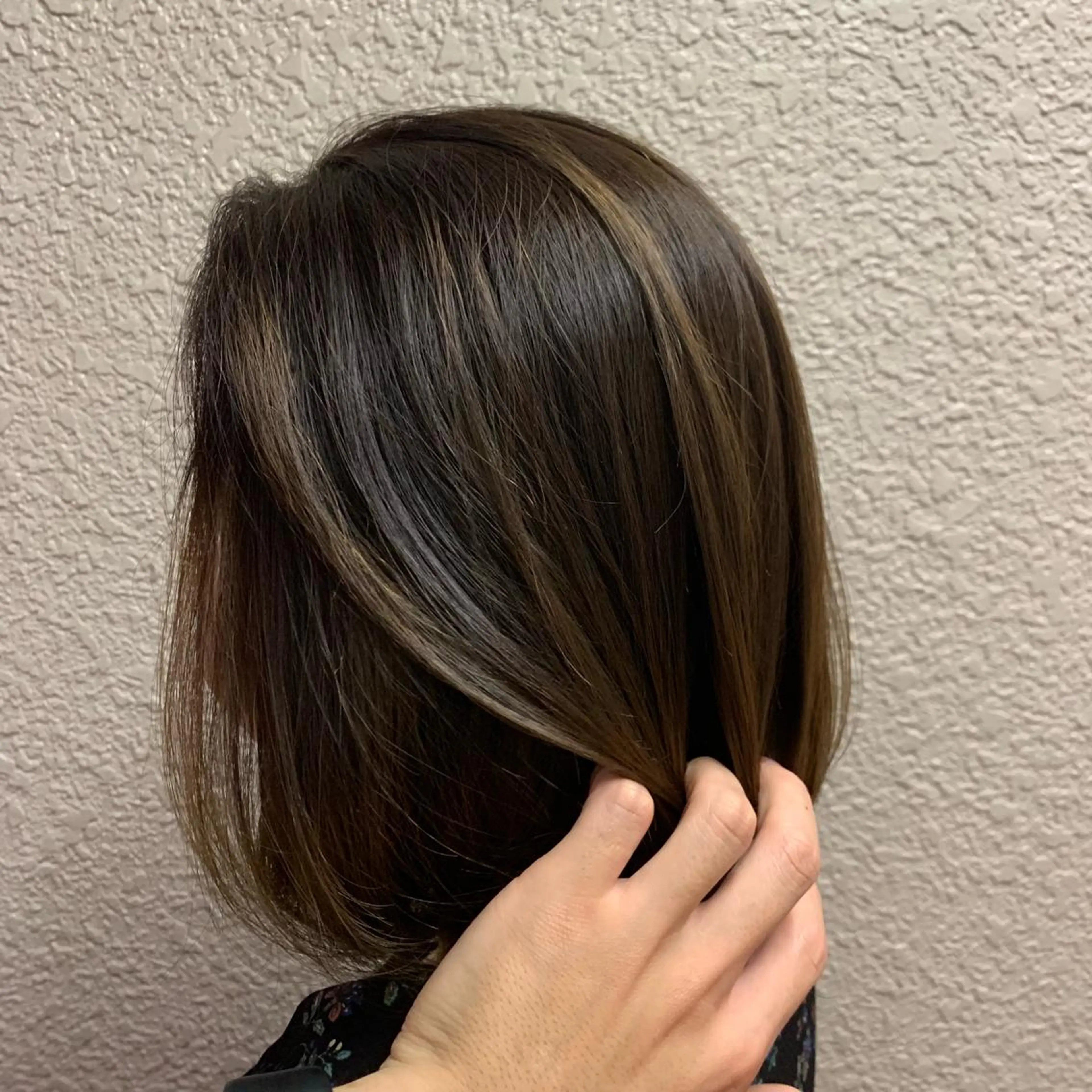 ミディアム ボブ ハイライト レイヤーカット 🟤TAP🟤 木曳野　金沢店のヘアスタイル