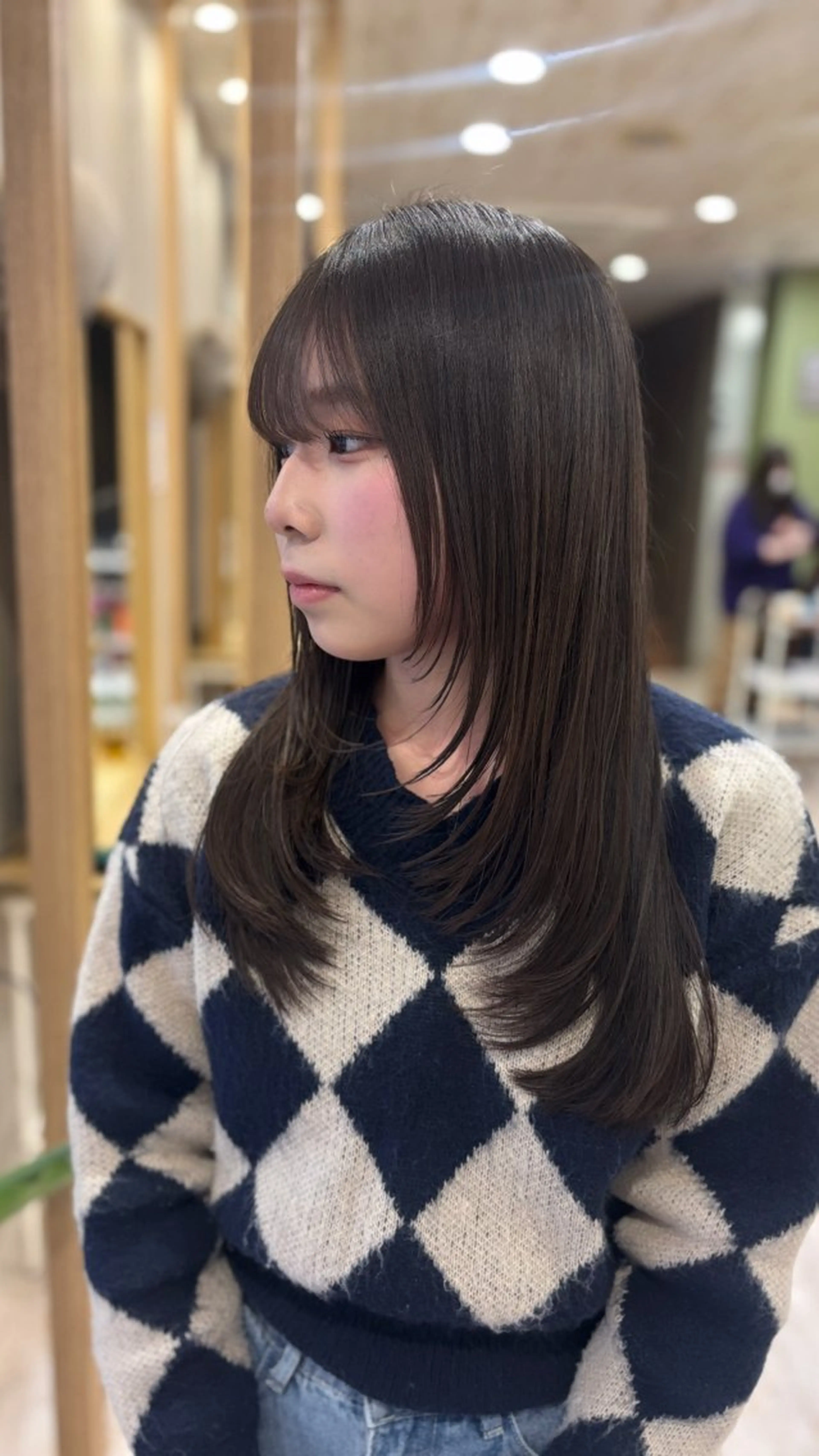 セミロング そうや🐺ブリーチ/ デザインカラーのヘアスタイル