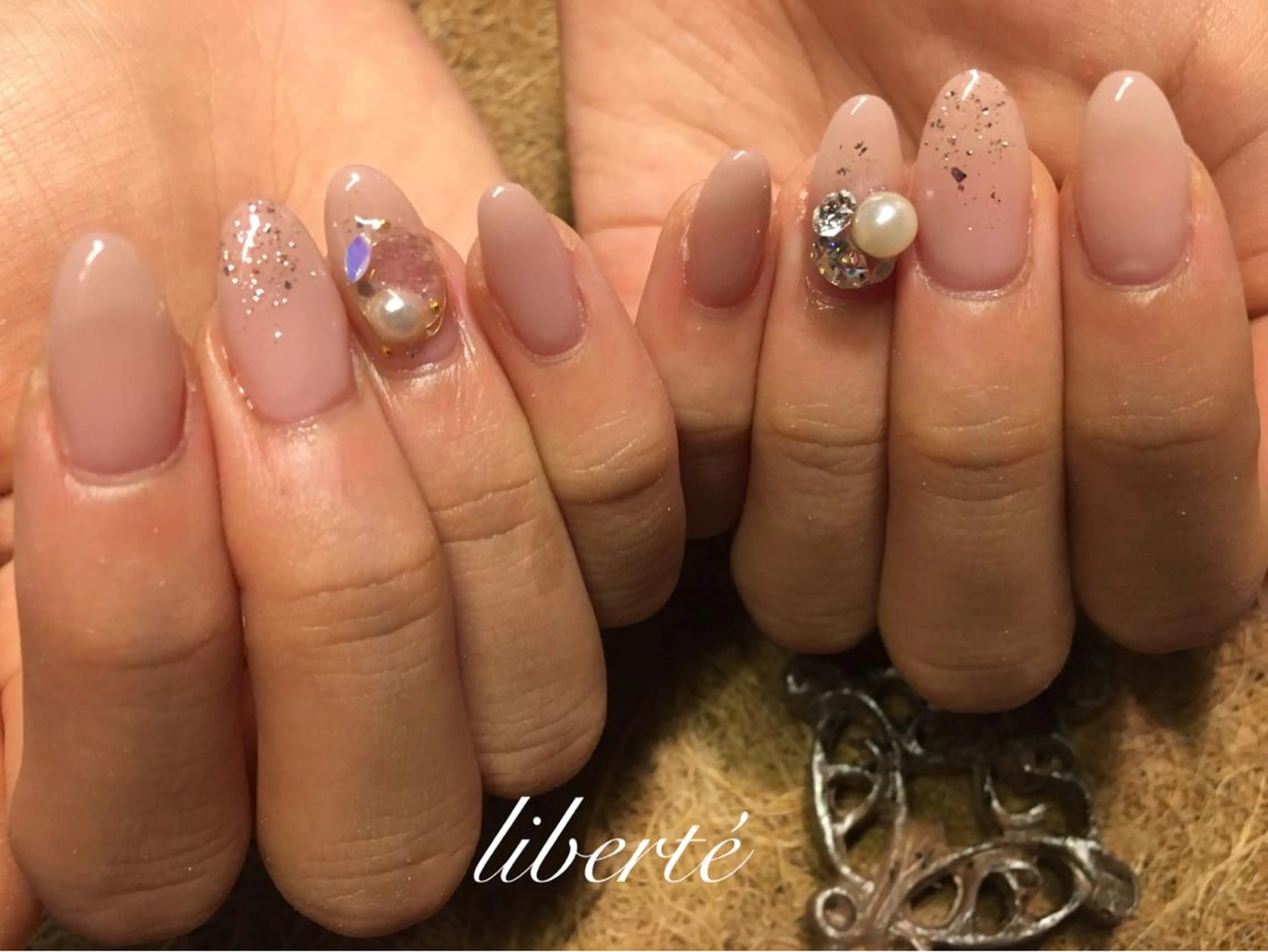 ネイル liberté (リベルテ)のネイルデザイン