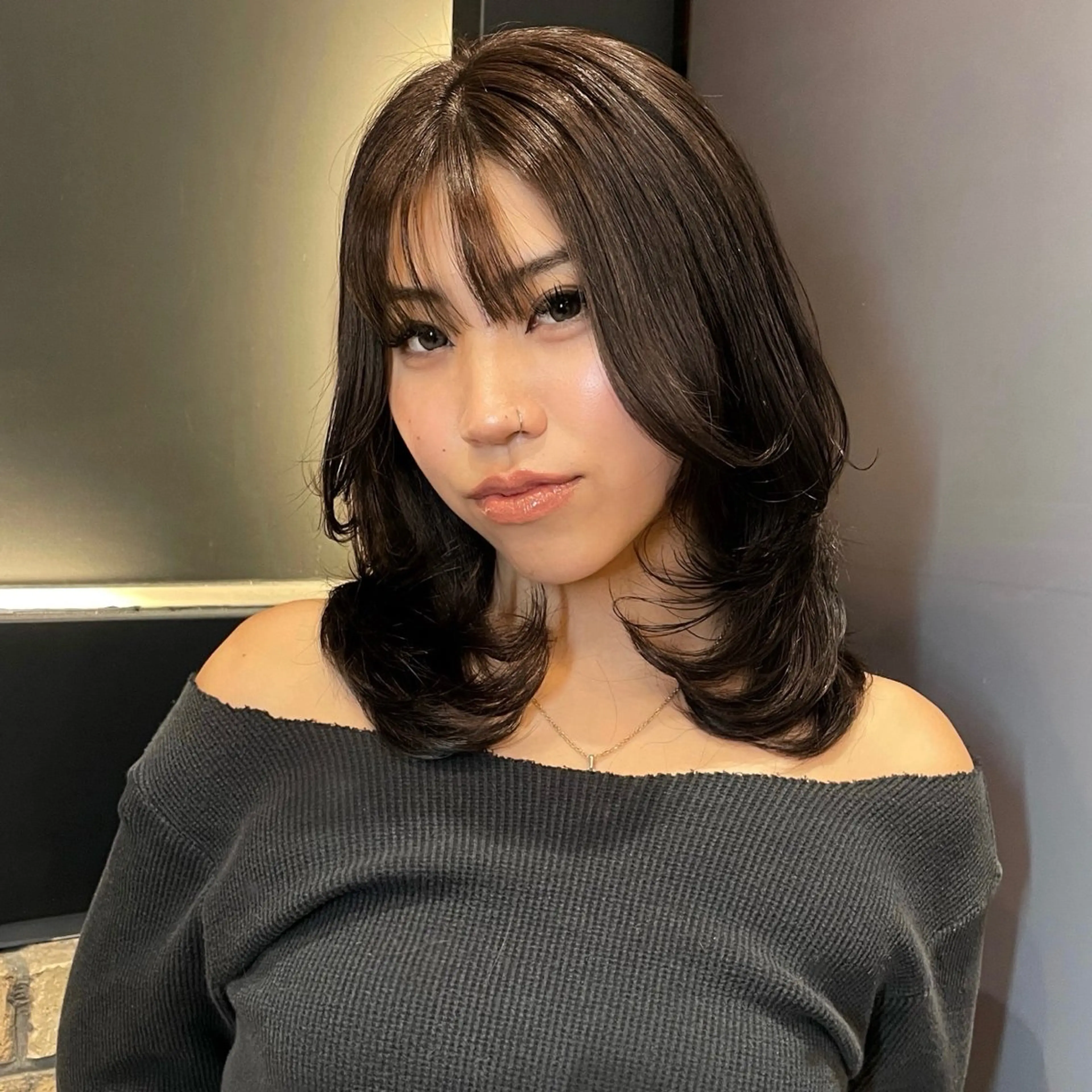 ミディアム カラー アッシュ ベージュカラー ブリーチ 透明感カラー ダブルカラー カット ヘアカラー レイヤー /髪質改善/ariのヘアスタイル