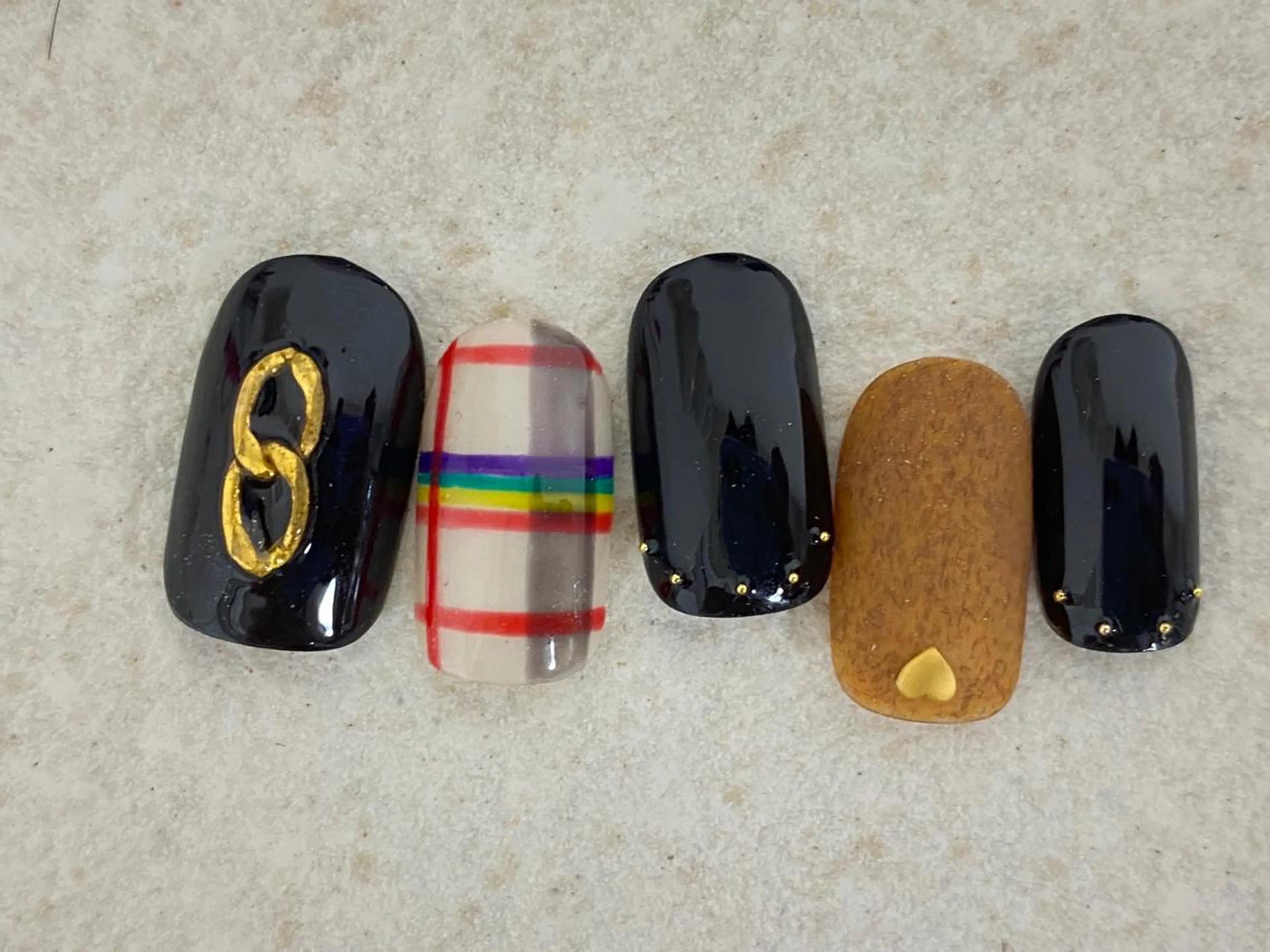 ネイル MOMO nailのネイルデザイン