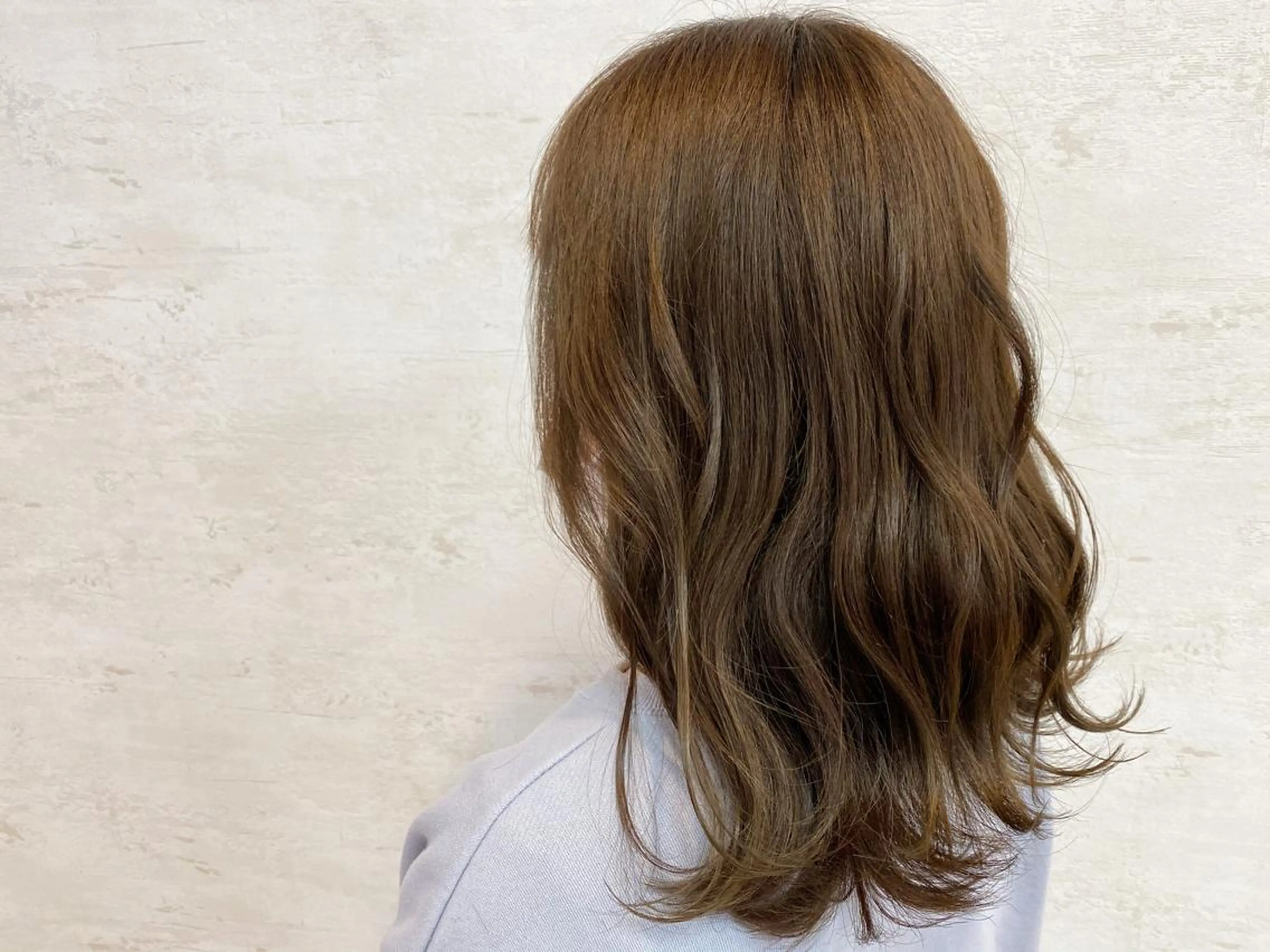 ミディアム カラー Angelica／ WAKOのヘアスタイル