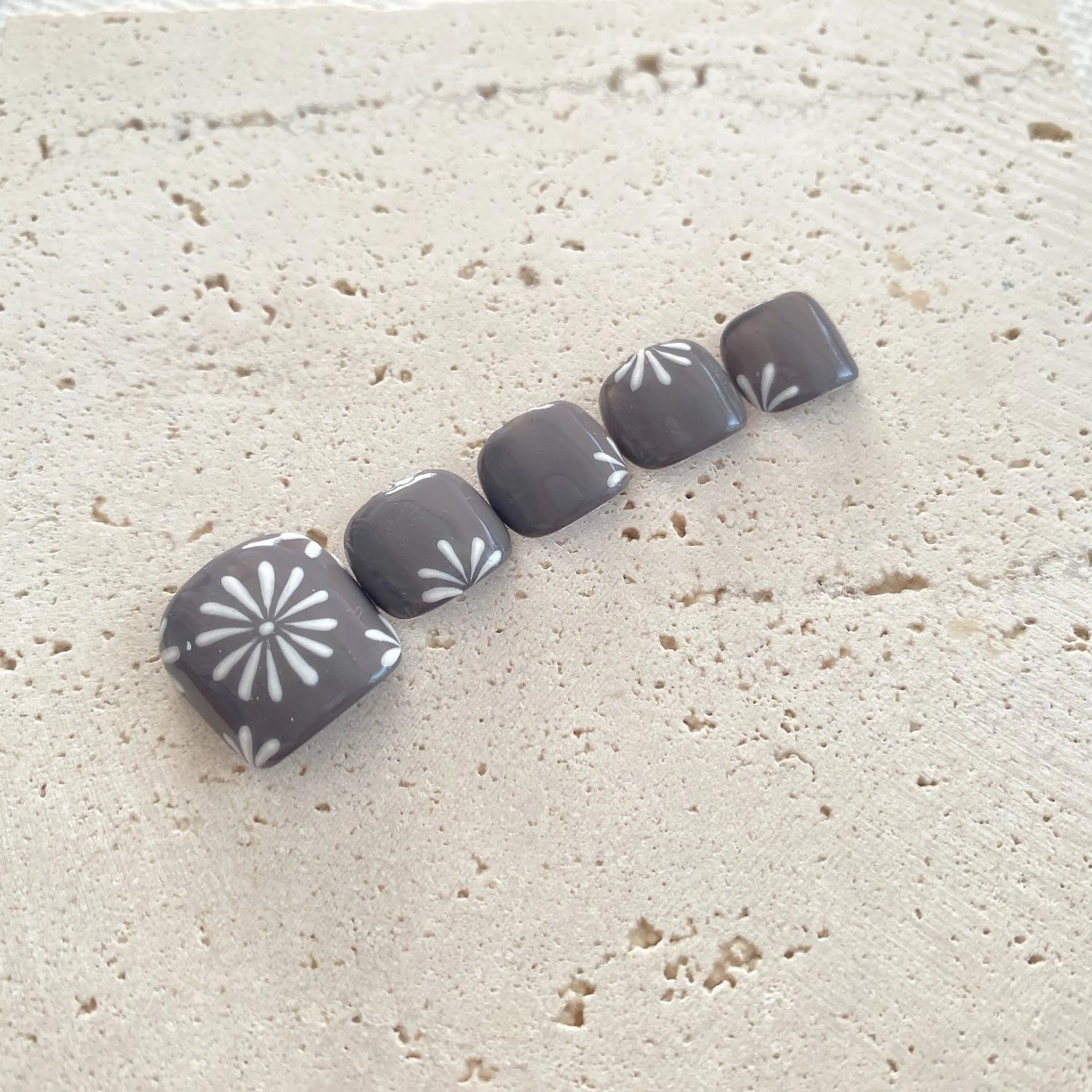 ネイル フットネイル 愛川町 あんすりうむのネイルデザイン