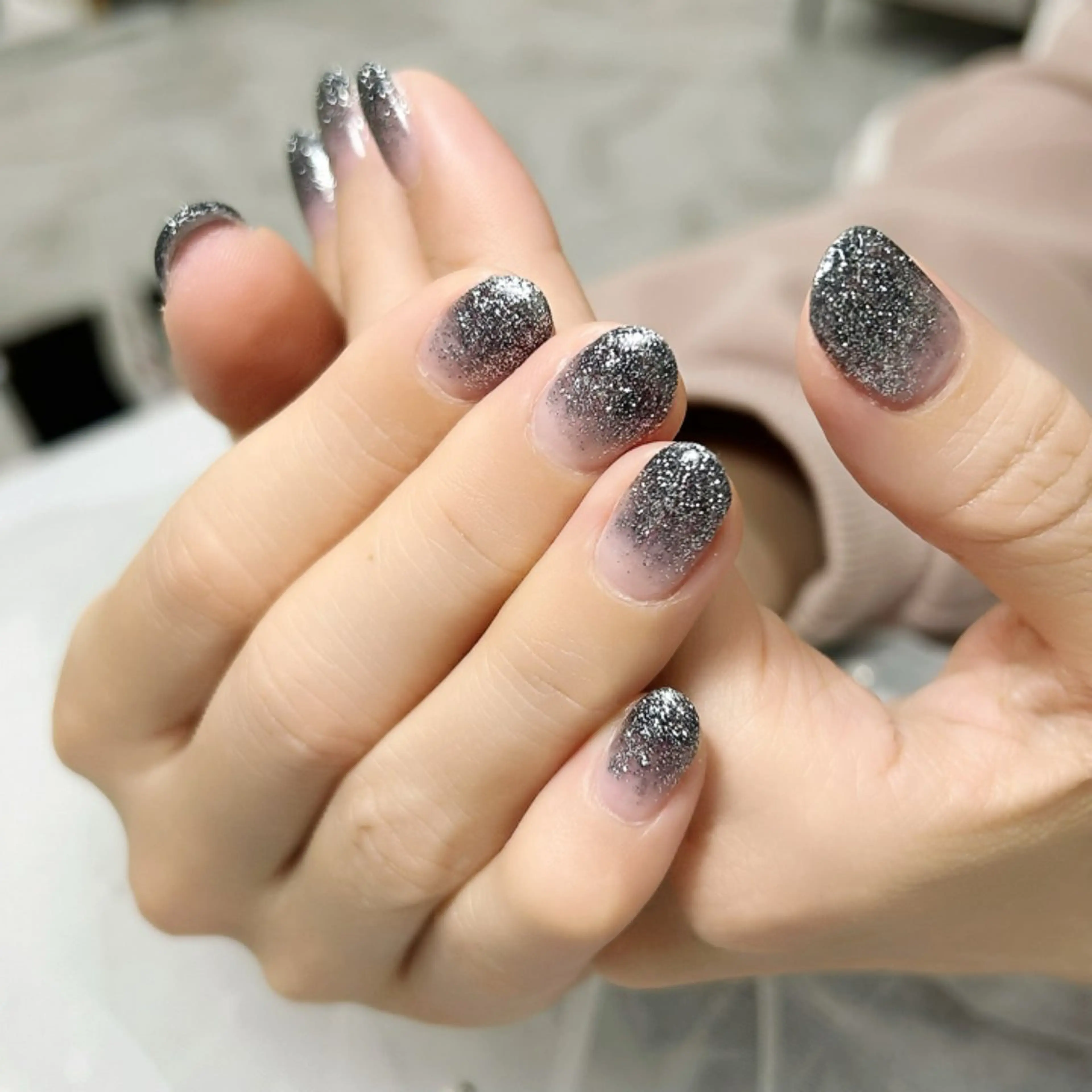 ネイル グラデーション ハンドネイル ANNE綾瀬店 eriのネイルデザイン