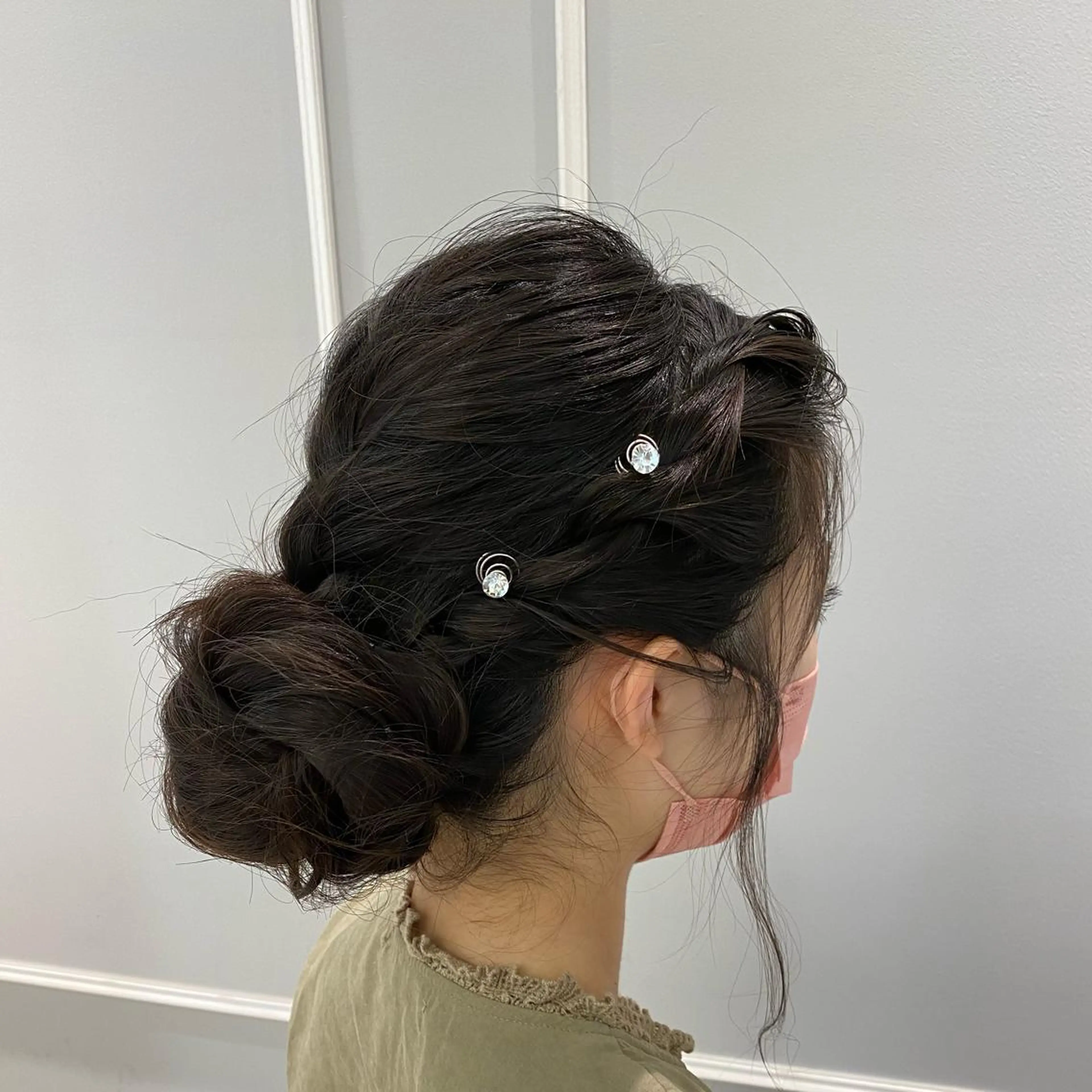 ロング お団子ヘア mira share salon所属・ブリーチカラー🐼 sayukiのヘアスタイル