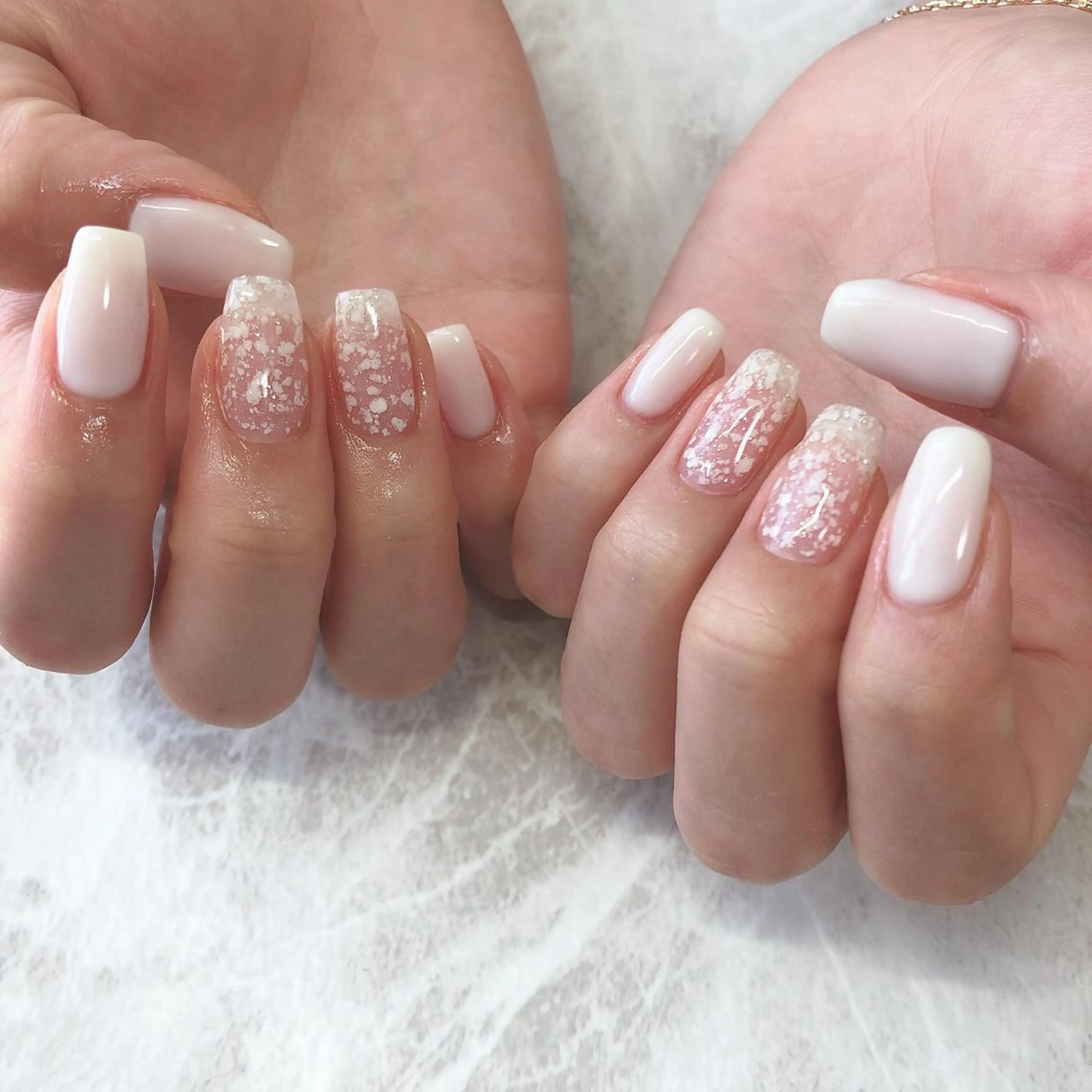 ネイル ハンドネイル 西岡 杏のネイルデザイン