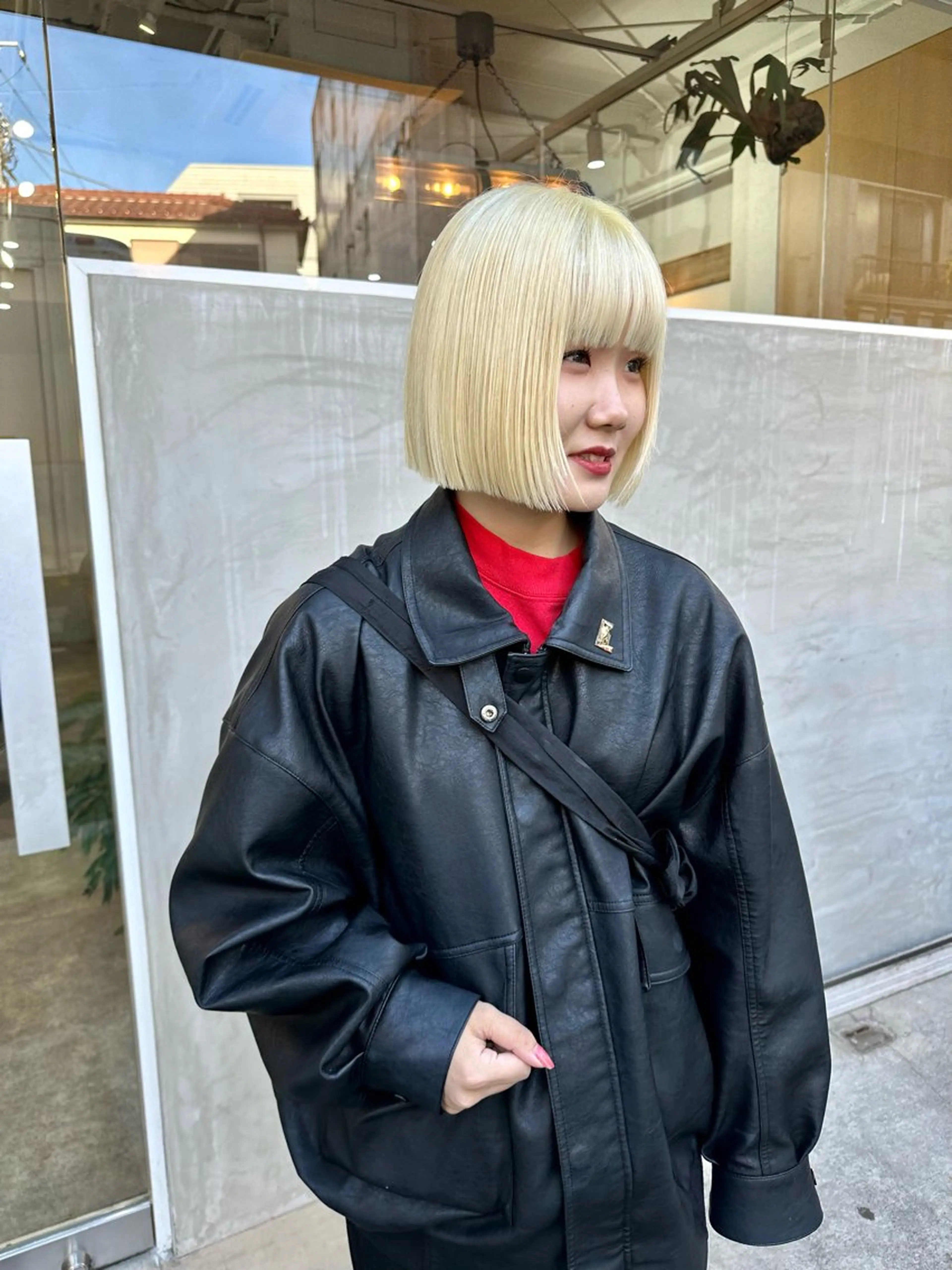 ショート カラー ブリーチ 抜きっぱなしブロンド カット ヘアカラー トリートメント パーマ/透明感カラー /ボブ/吉田一生のヘアスタイル