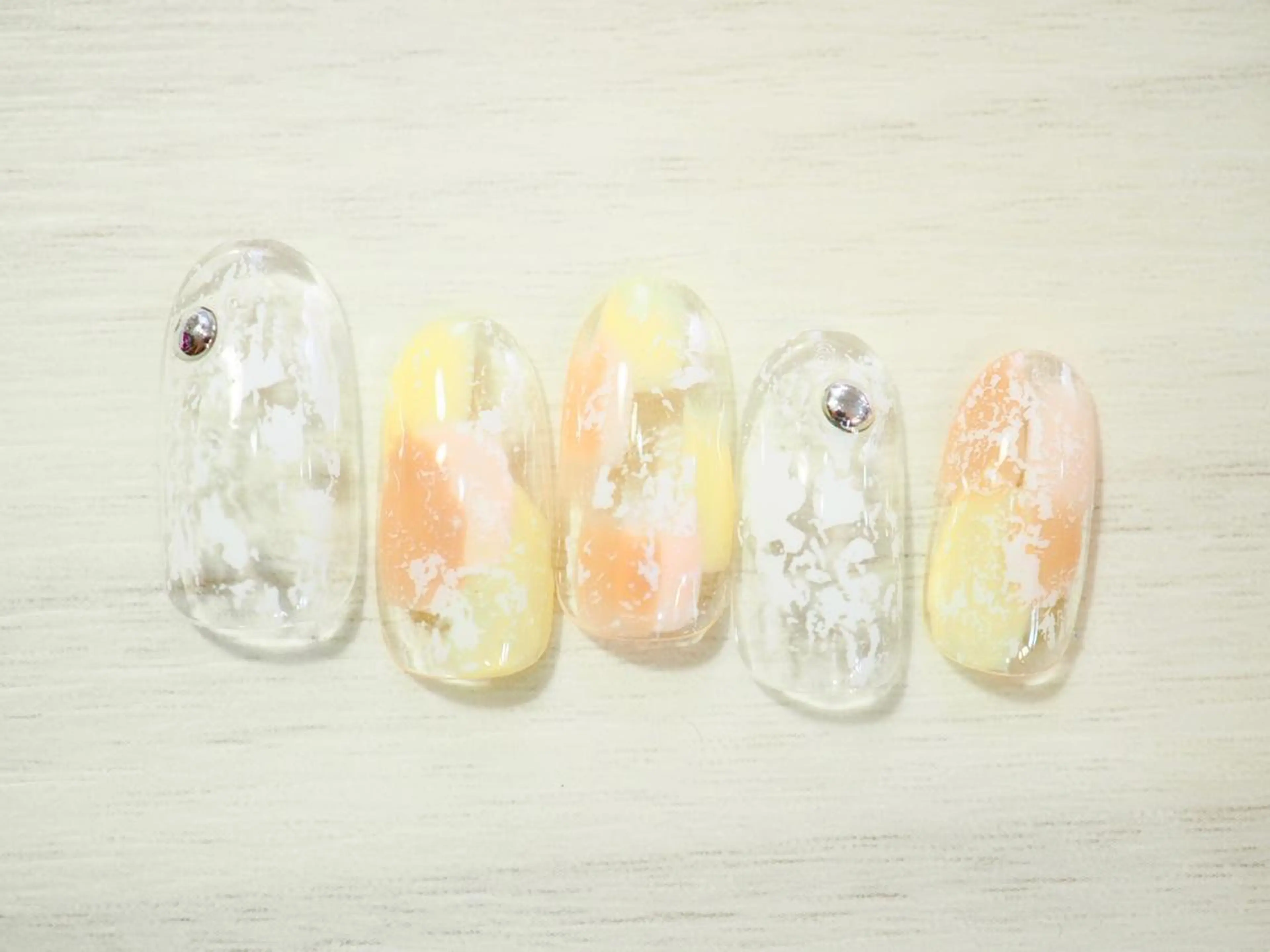 ネイル ハンドネイル トップネイリスト Ribbon立川店のネイルデザイン