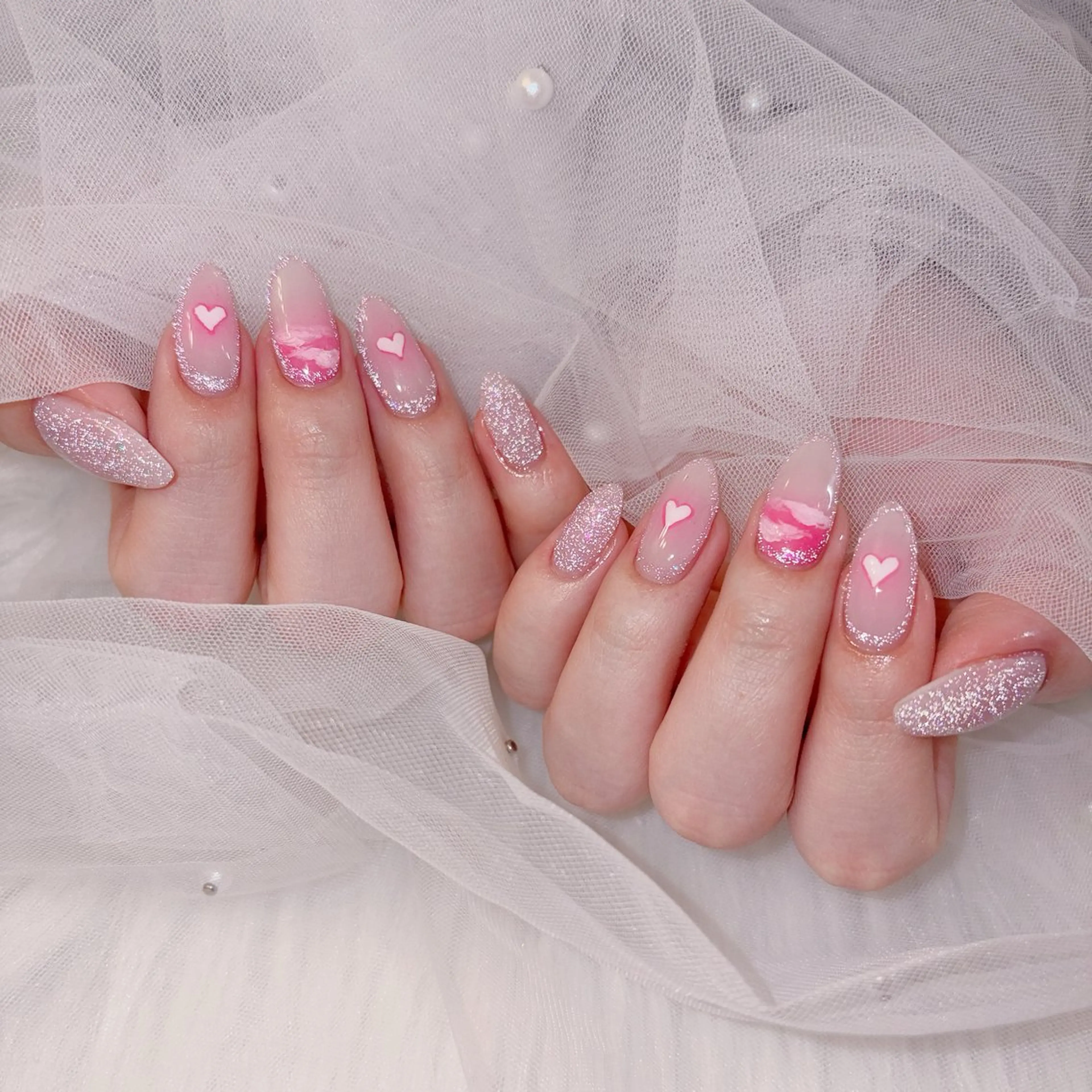 ネイル フラッシュネイル ジェルネイル ピンク ラクロレ ハナ︎🌼のネイルデザイン