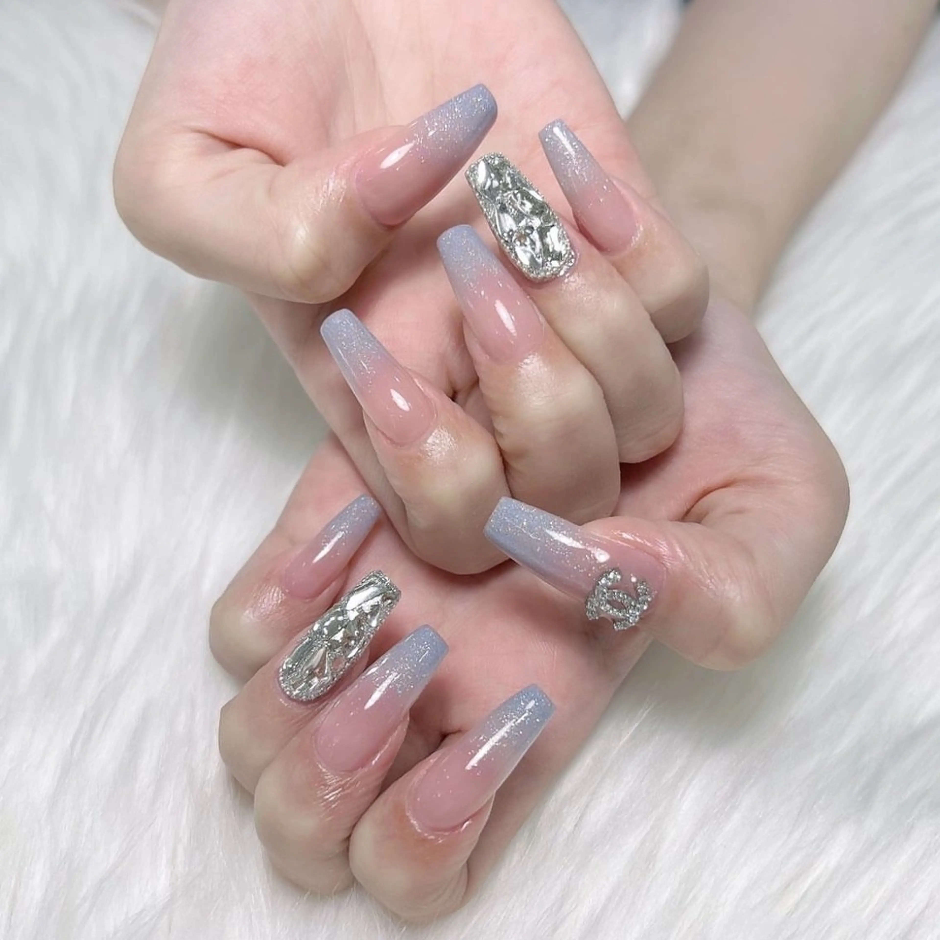 ロング ハンドネイル Echo Nail Salonのネイルデザイン