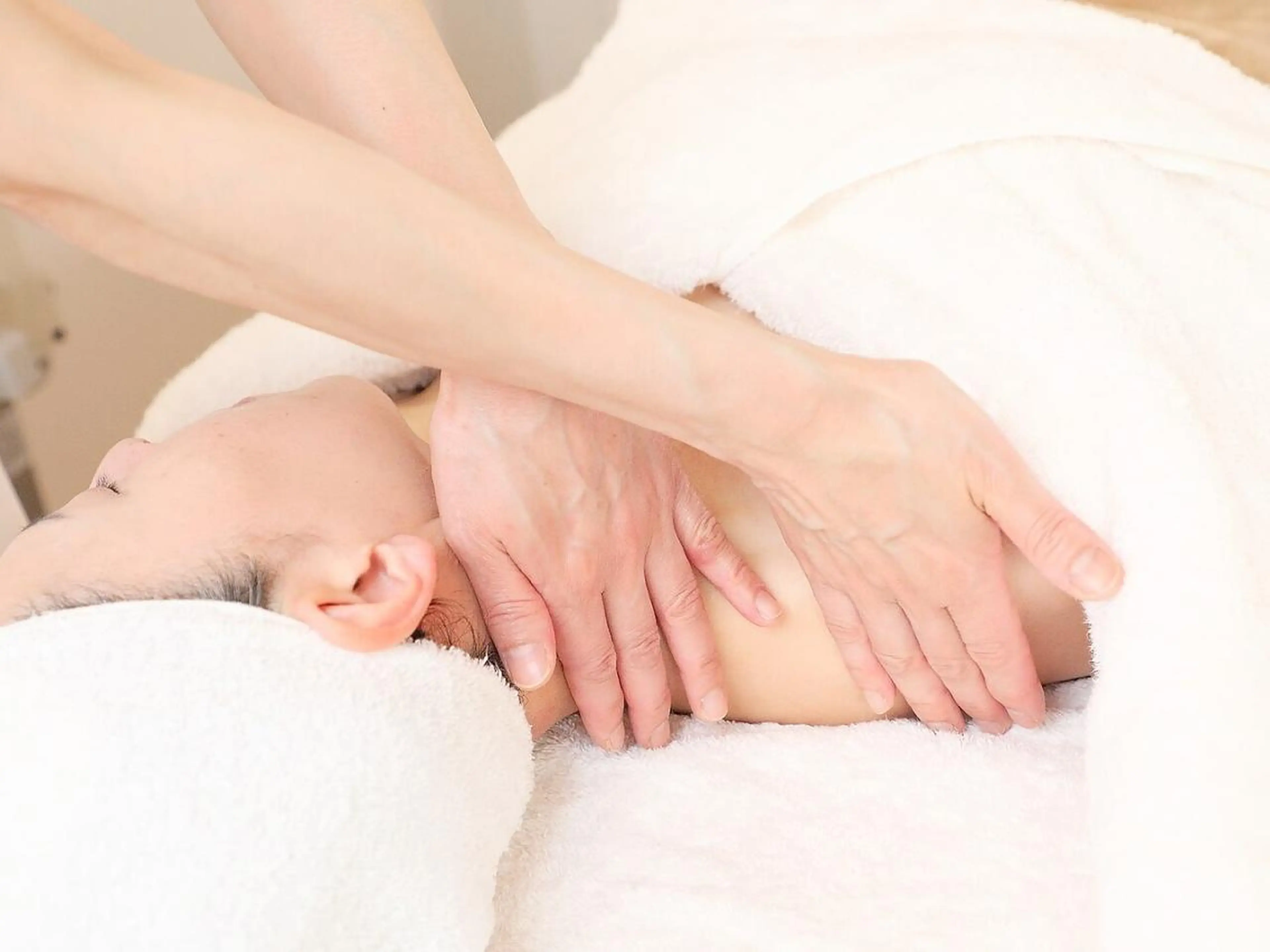 【minimo限定】人気NO.1☆ハーブピーリングと毛穴洗浄フェイシャル90分通常価格9,900円→ 3900円の写真