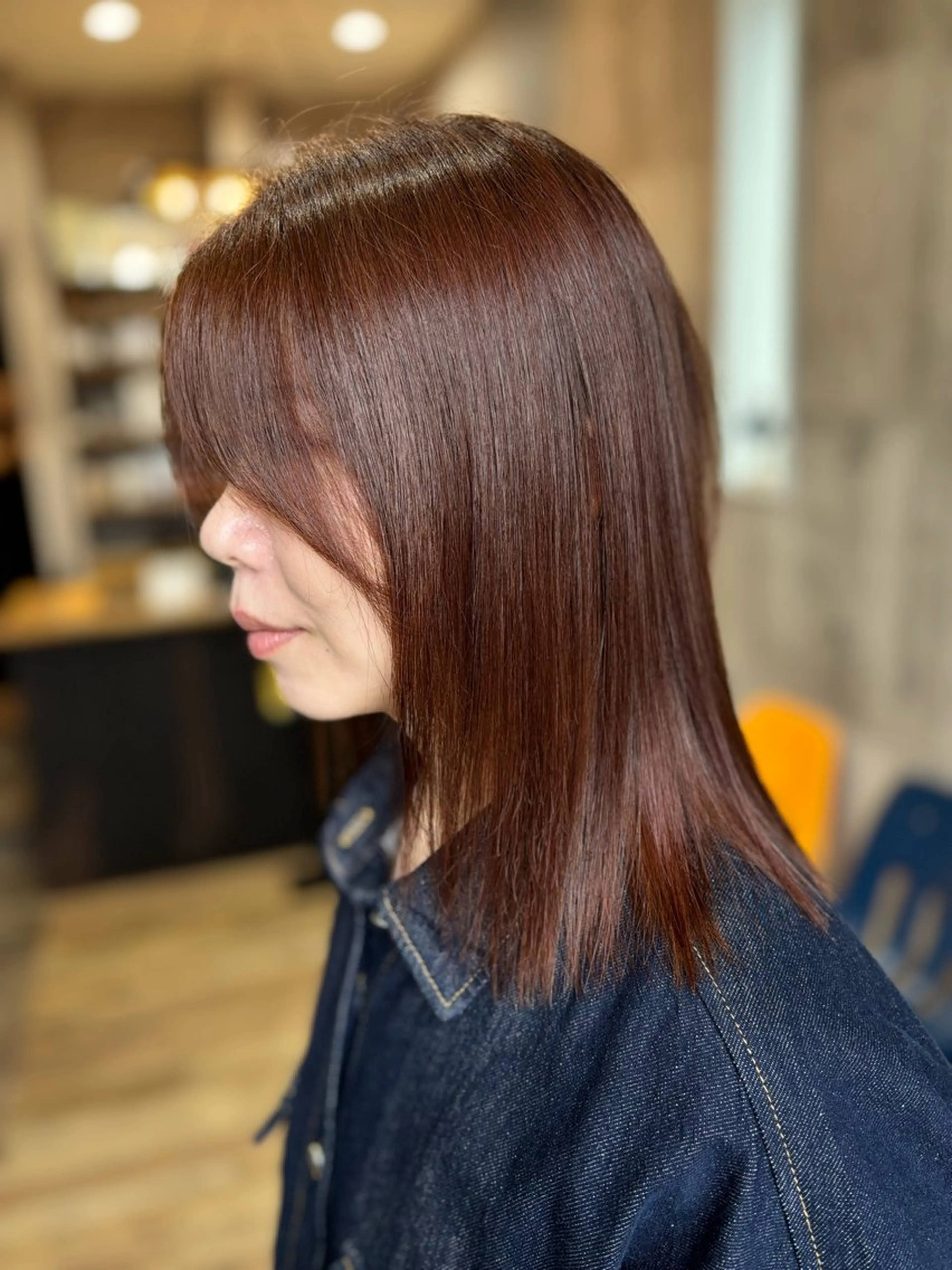 ミディアム レイヤーカット 小顔カット カット ヘアカラー トリートメント Welila by haku所属・Yuuki ウェリラバイハクのヘアスタイル