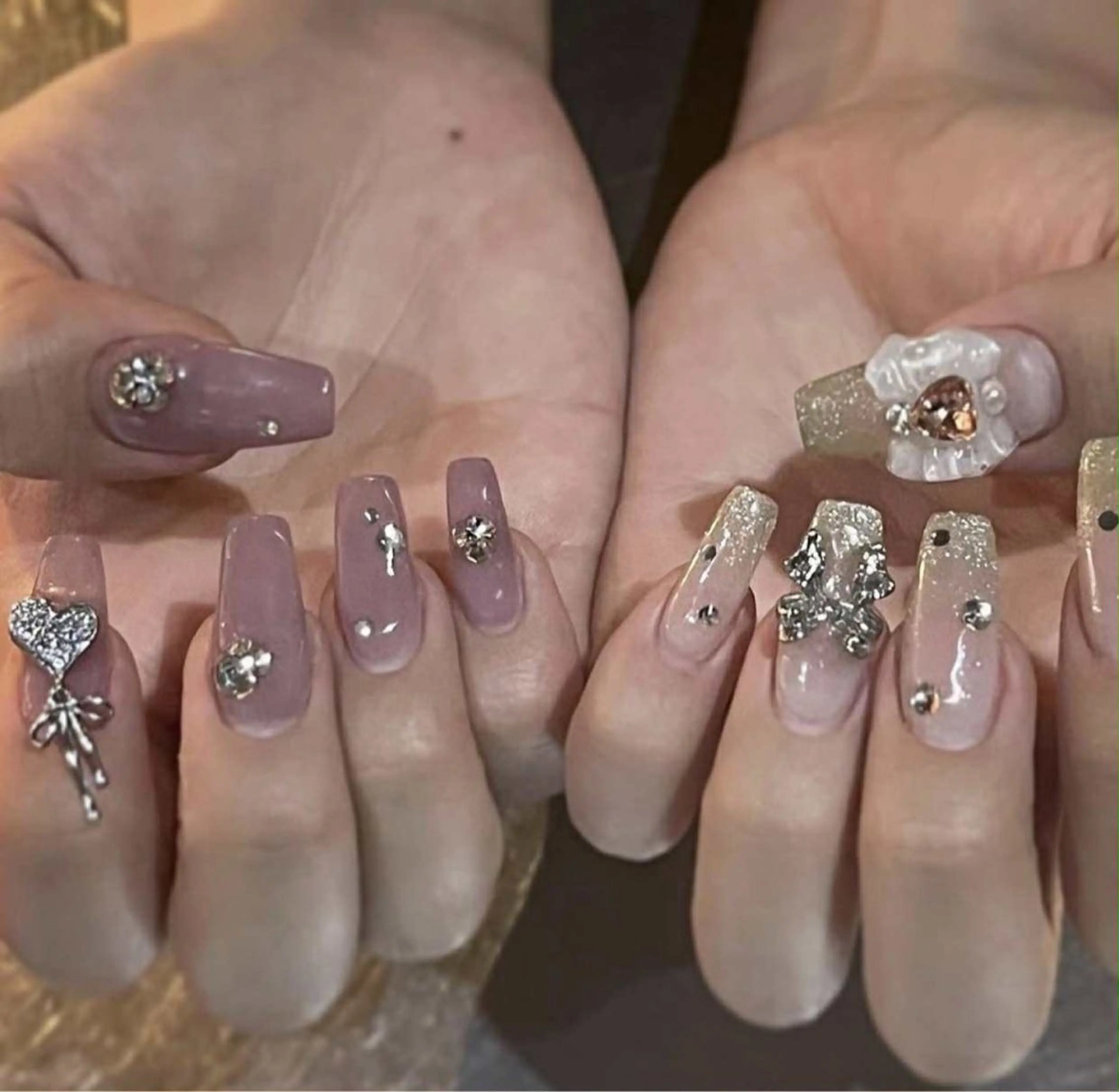 ネイル アートネイル 長さ出し ジェルネイル マグネットネイル ニュアンスネイル Kanao_ CloudyChanのネイルデザイン