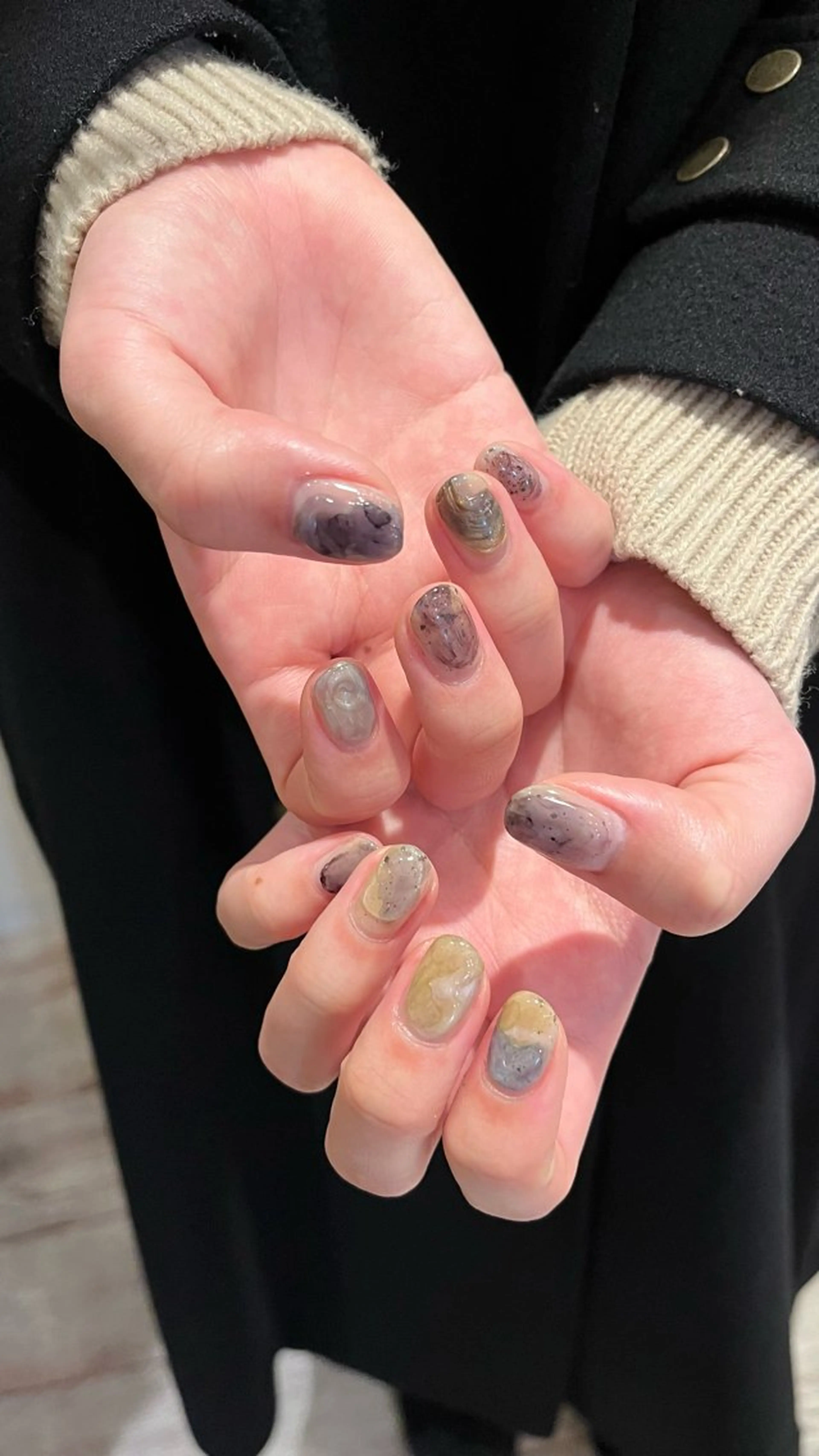 ネイル une／YUKINA 🫧大人nuanceのネイルデザイン