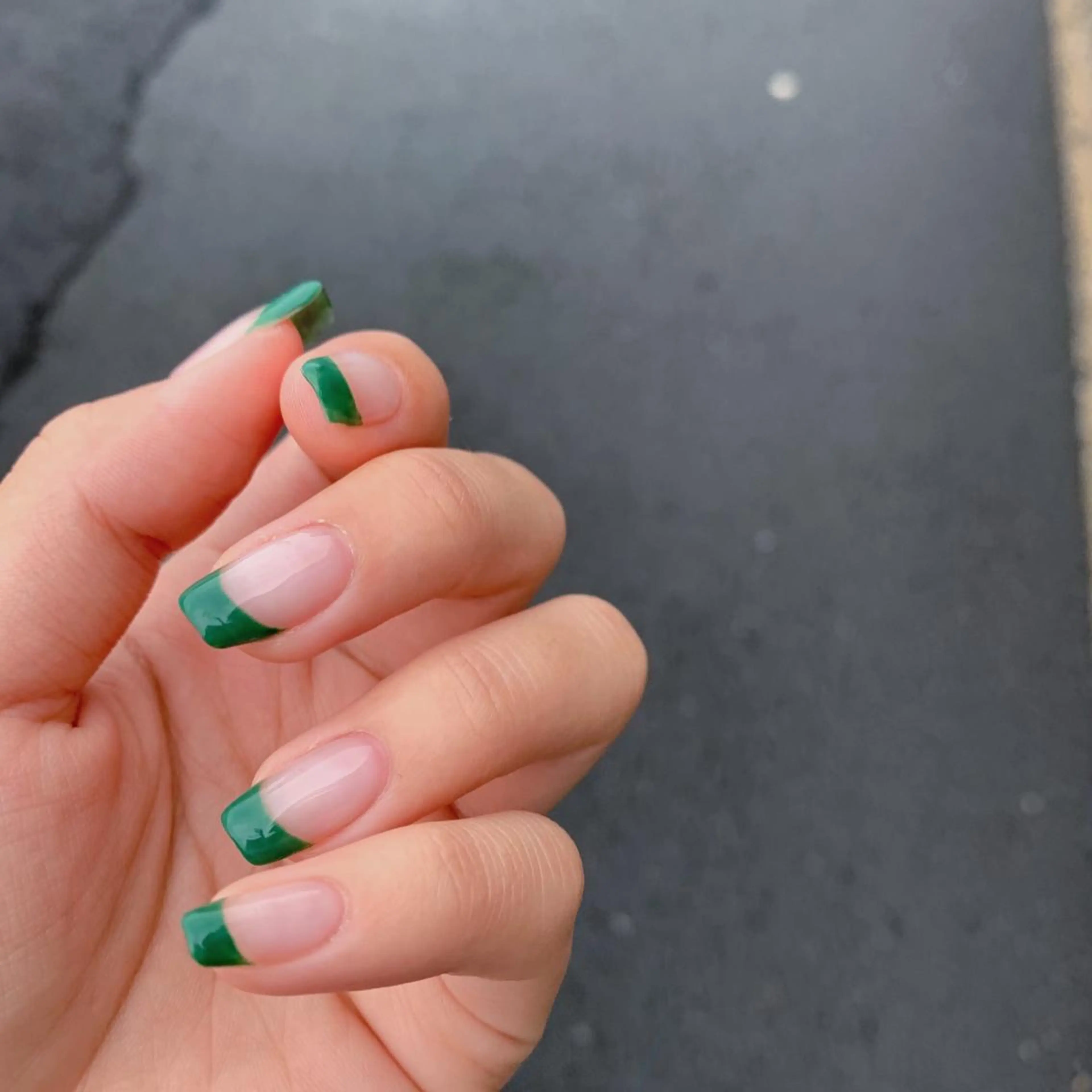 ネイル フレンチネイル 鈴木 まゆのネイルデザイン