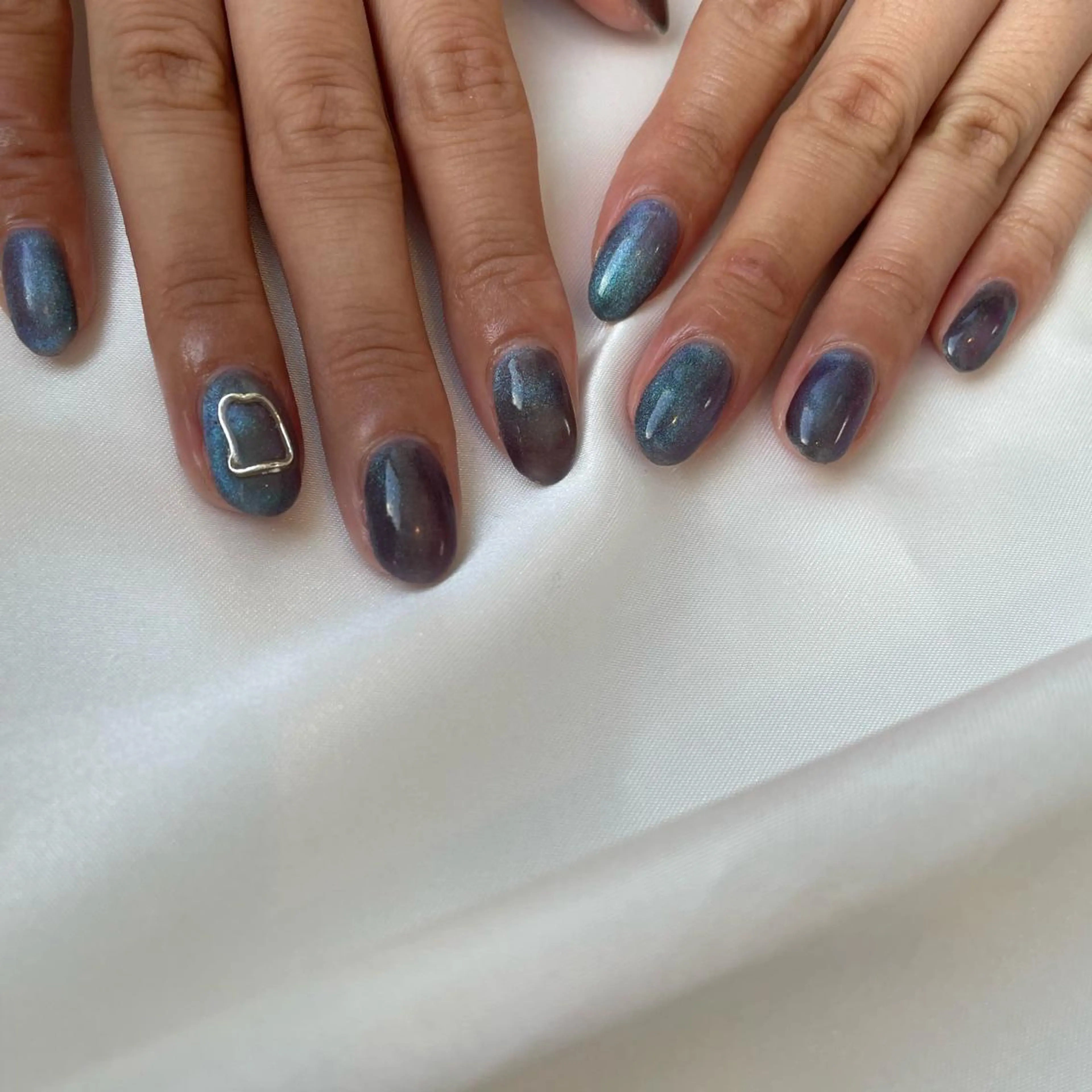 ネイル essence所属・pétit maakoのネイルデザイン