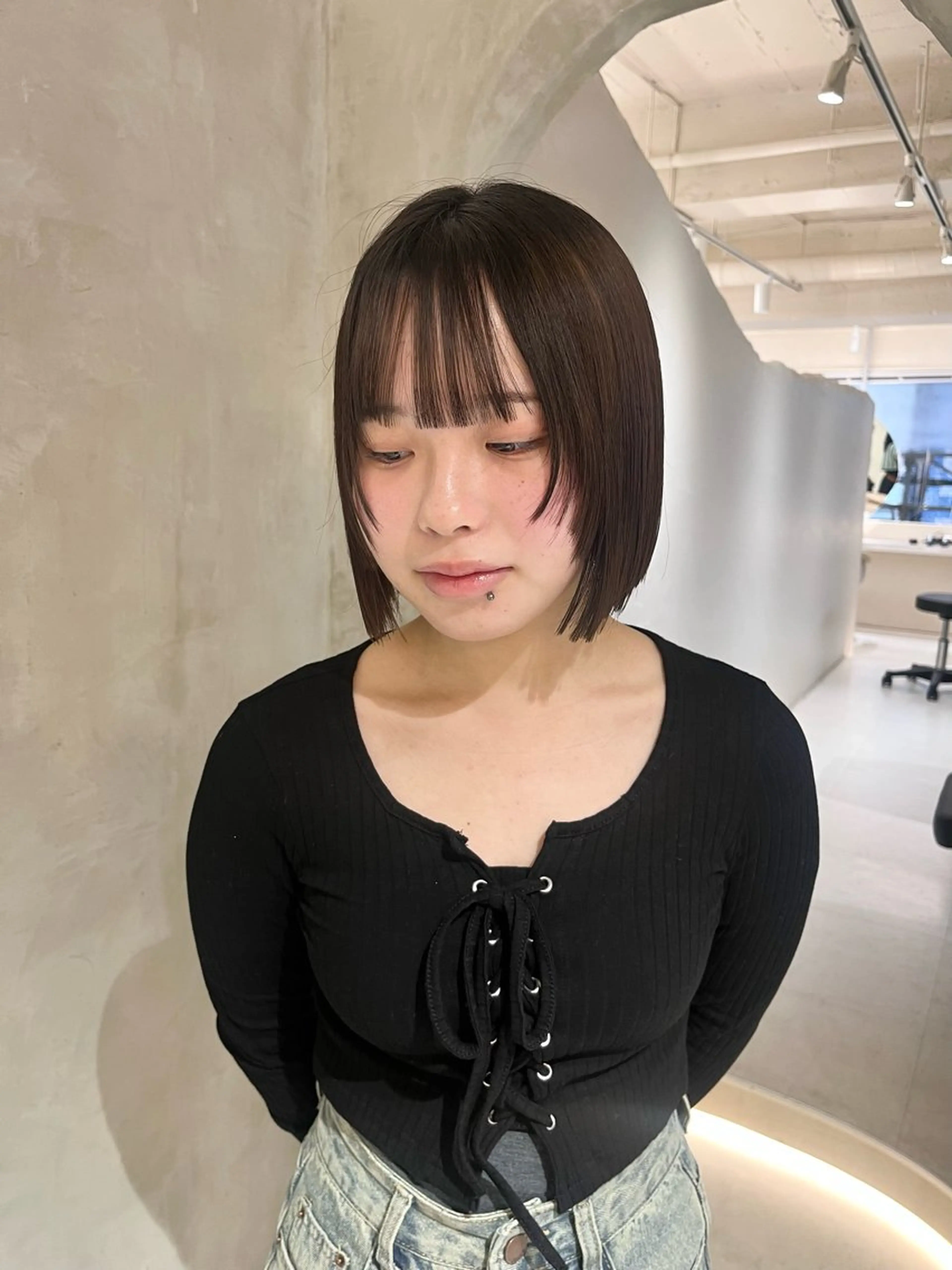 ミディアム カラー カット ヘアカラー トリートメント effect横浜所属・切りっぱなしボブ/ 艶カラー/綾莉のヘアスタイル