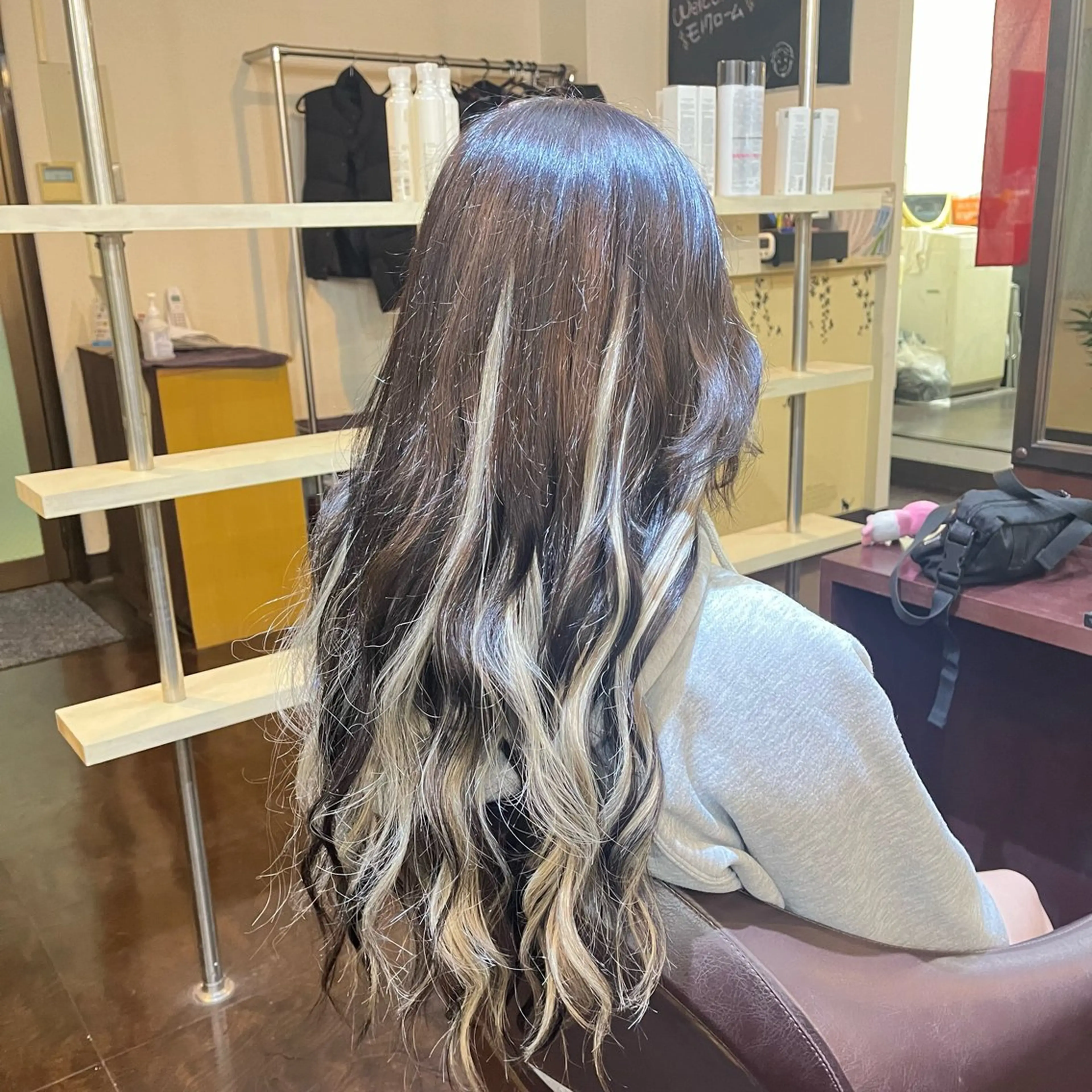 ロング カラー 編み込みエクステ バレイヤージュ エクステ レイヤーカット ヘアカラー エクステ 編み込みエクステ/ ハイトーン りょすけのヘアスタイル