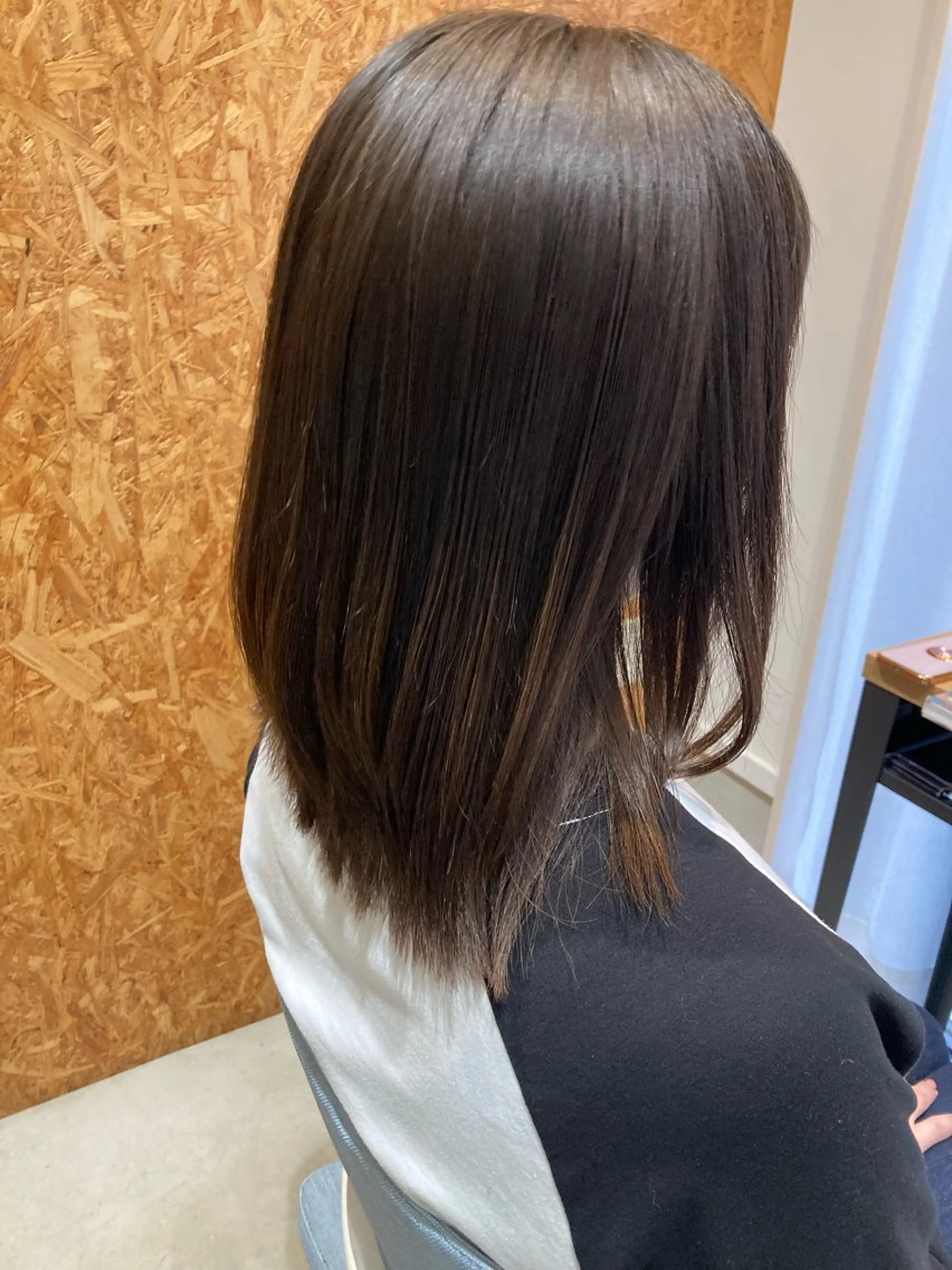 ミディアム トリートメント カット 縮毛矯正 折本 沙織のヘアスタイル