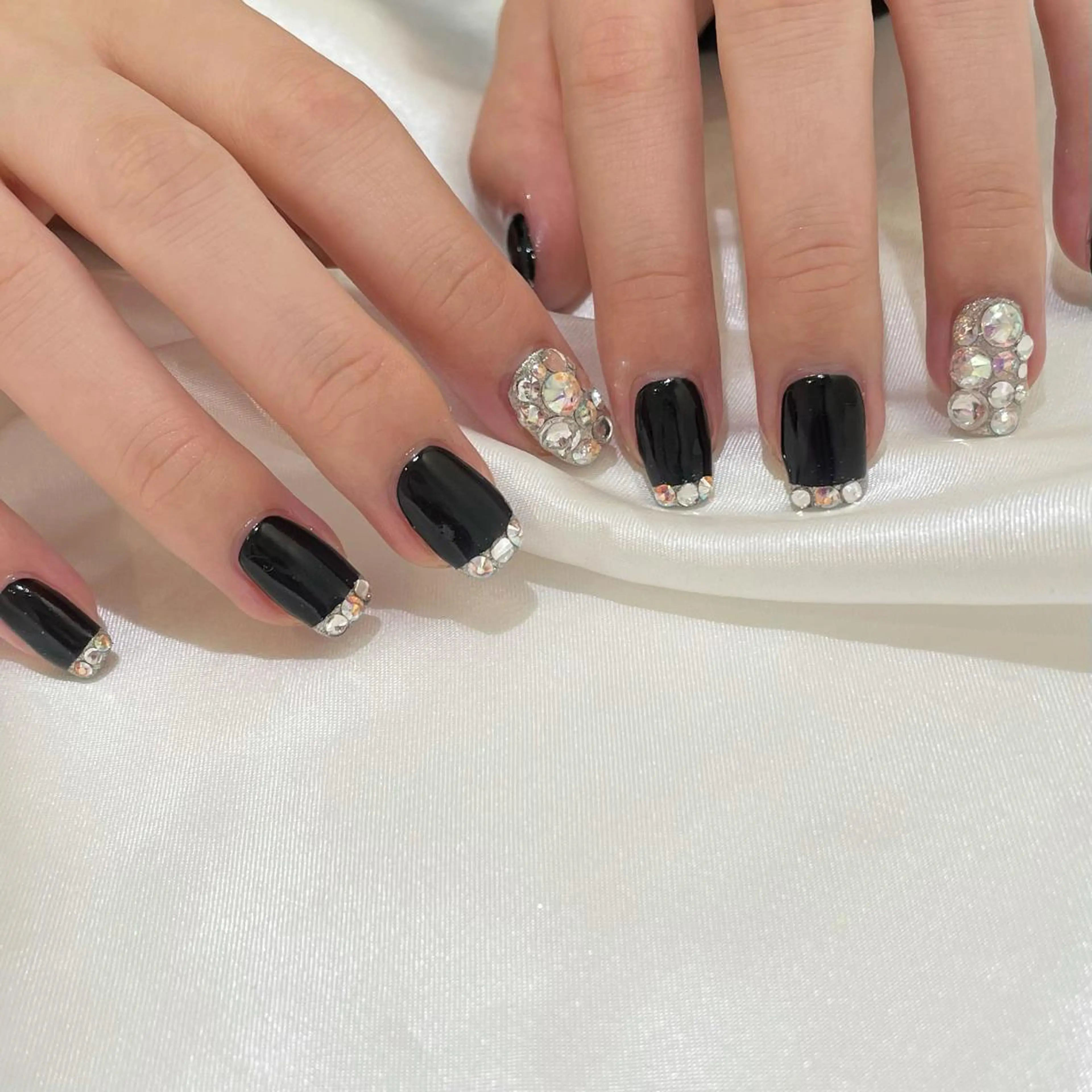 ネイル classic 新横浜所属・山田 暉のネイルデザイン