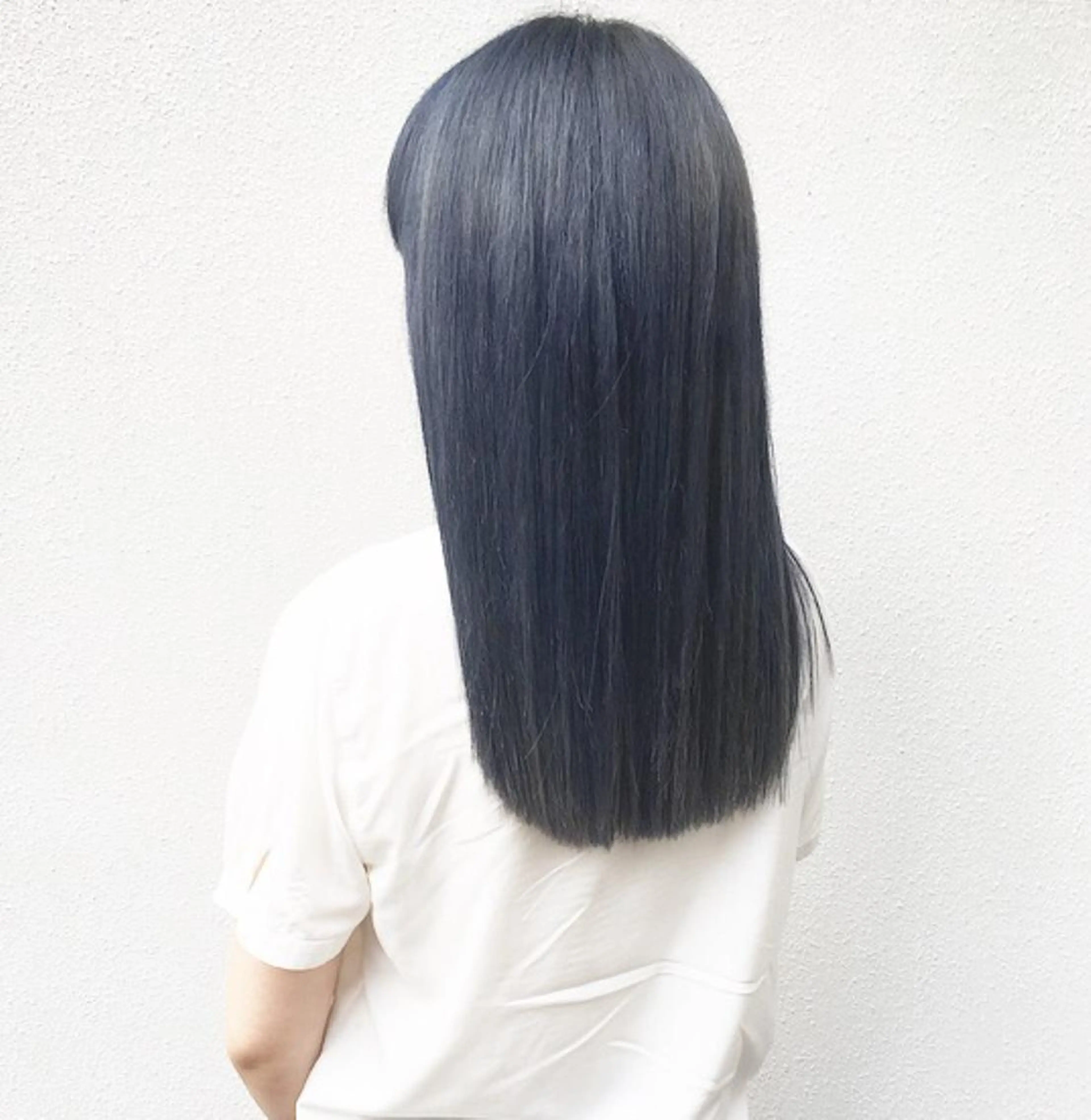 ロング カラー ブリーチ、パーマ 西部笑のヘアスタイル