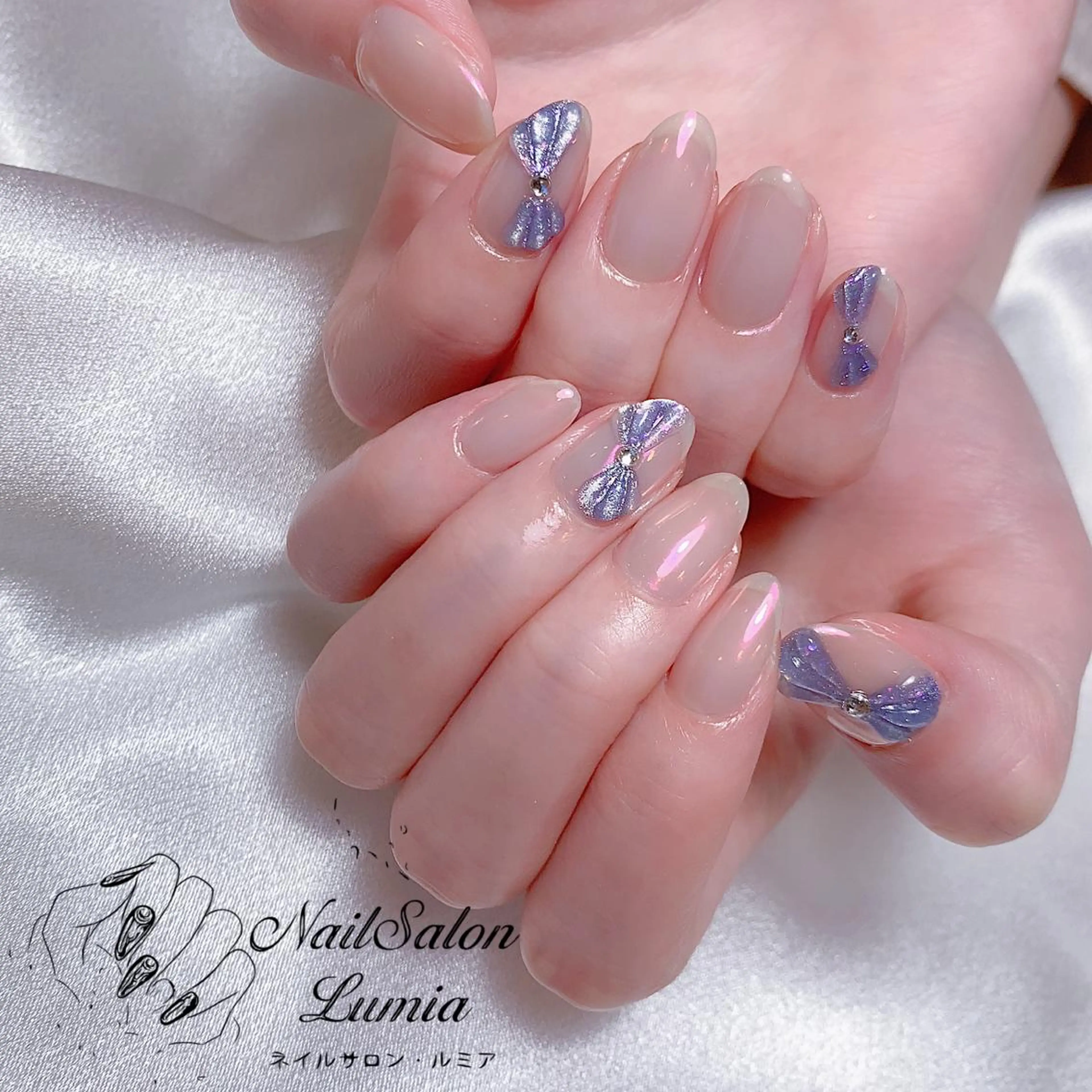 ネイル キラキラネイル リボン ハンドネイル ネイルサロン ルミア Lumia 店長のネイルデザイン