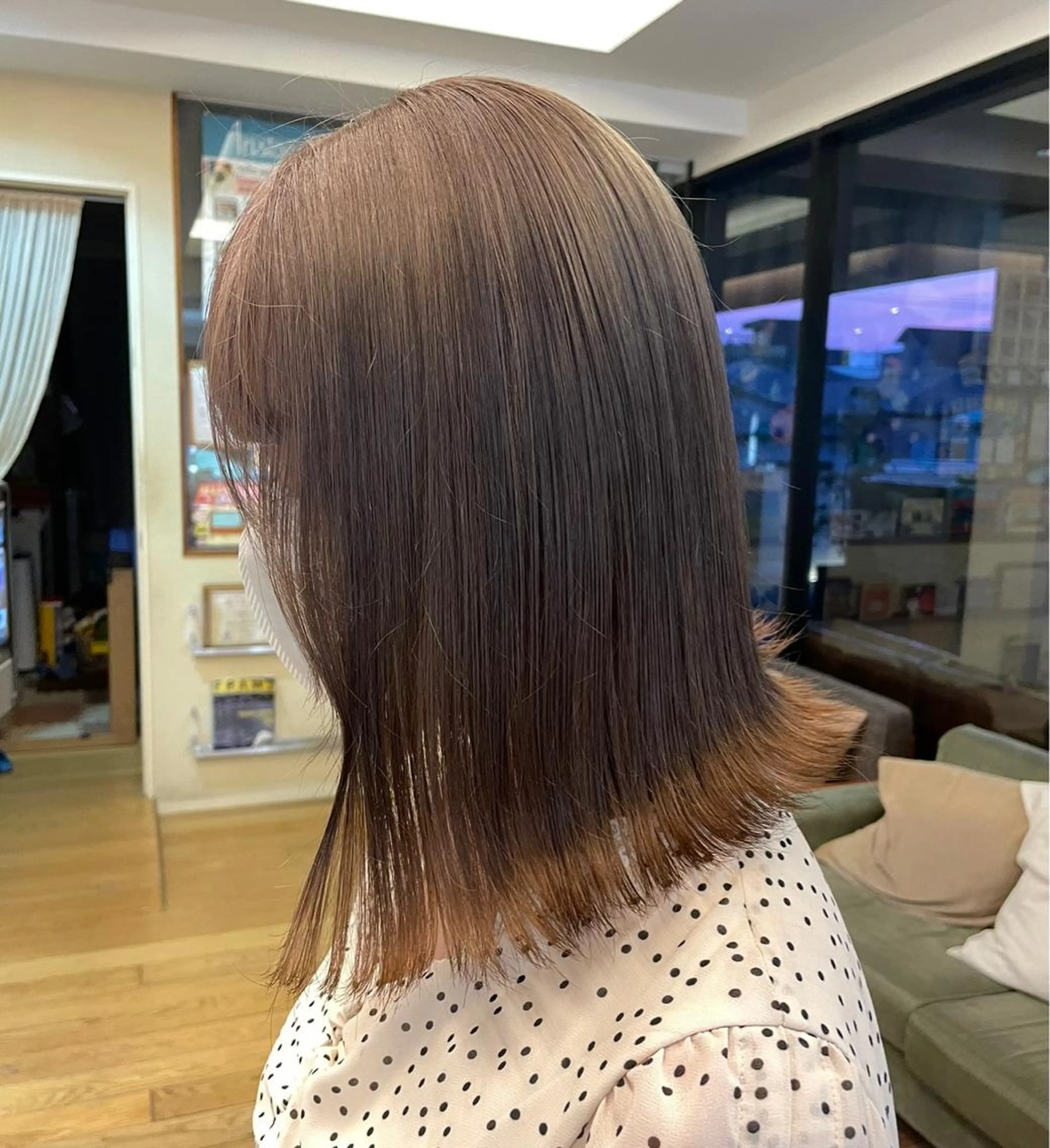 セミロング カラー 韓国レイヤー　船橋 徒歩5分/小川友美のヘアスタイル