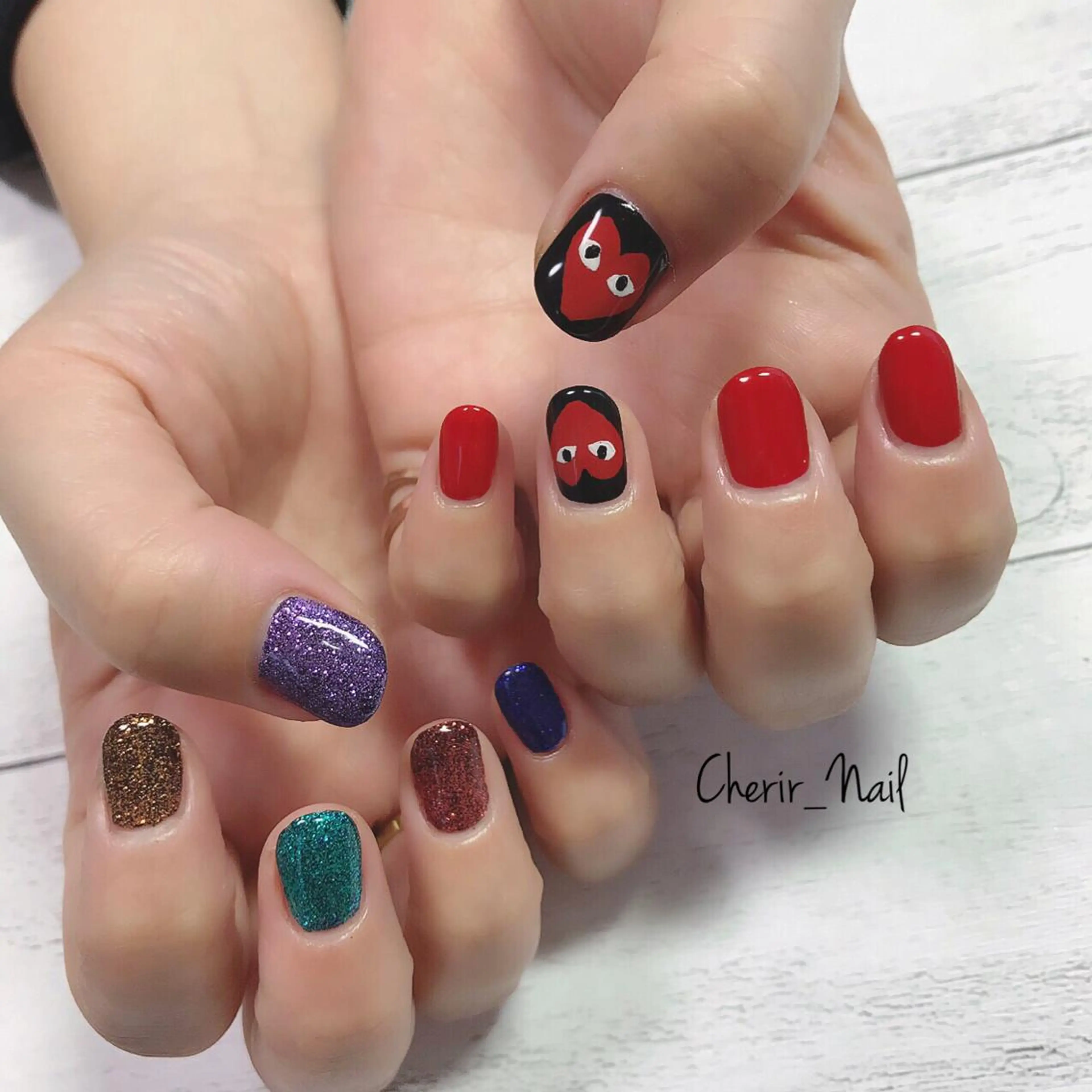 ネイル カジュアル キラキラネイル ラメ(グリッター) ワンカラーネイル 赤色 Cherirnail kaoriのネイルデザイン