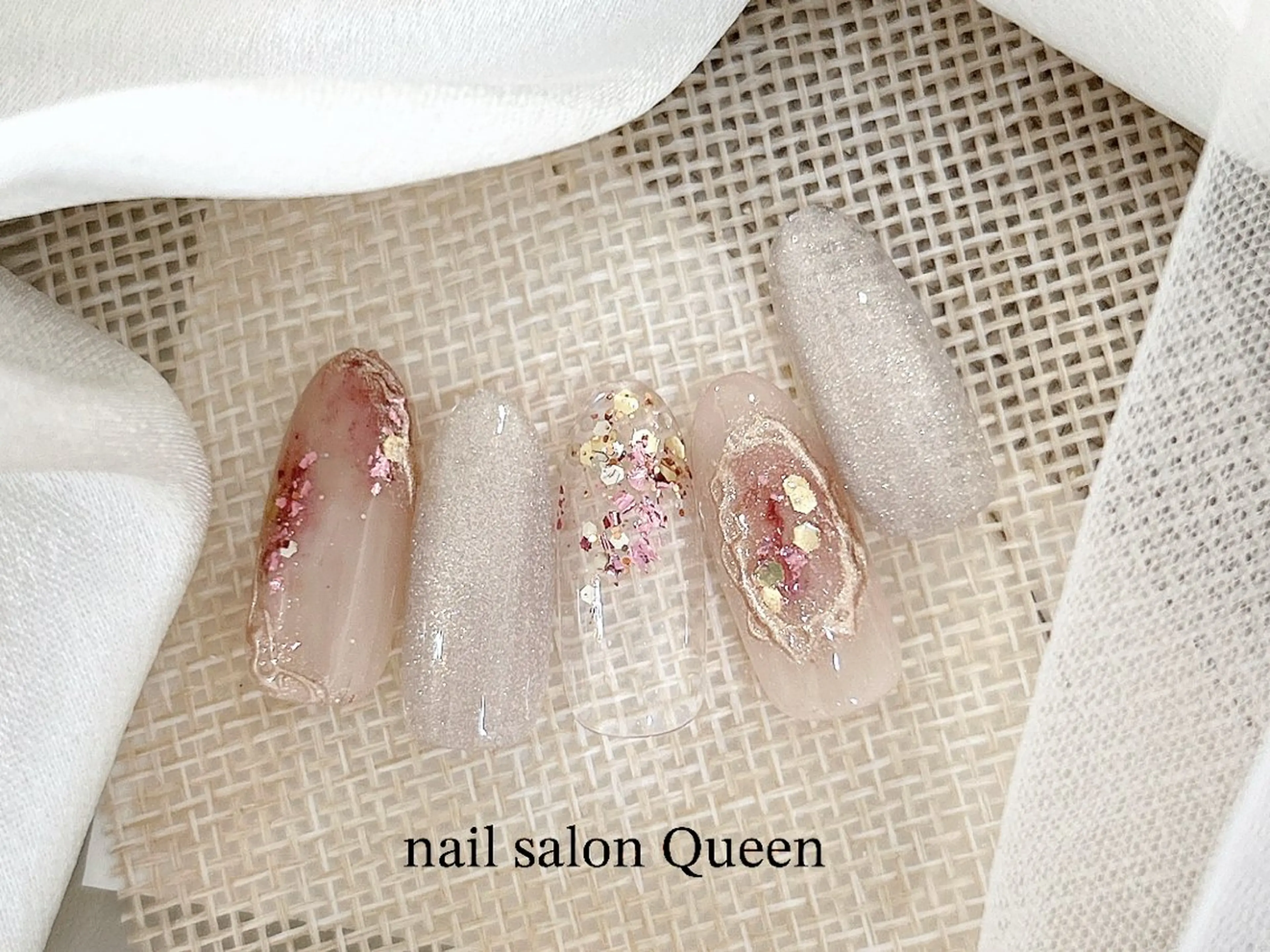 ネイル ハンドネイル ネイルサロンクイーン 東京/新宿/大久保のネイルデザイン