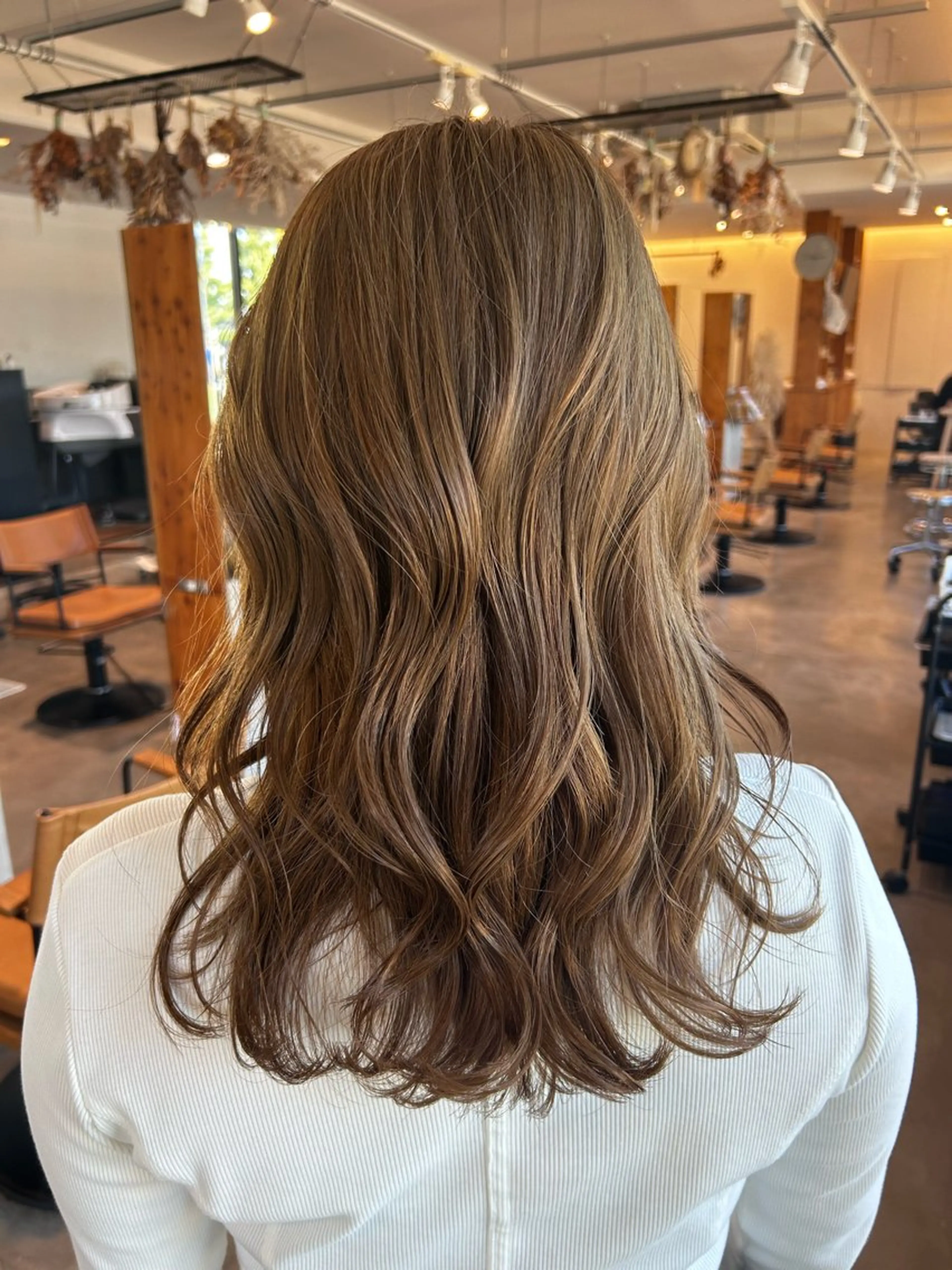 カラー tote. 成瀬晃のヘアスタイル