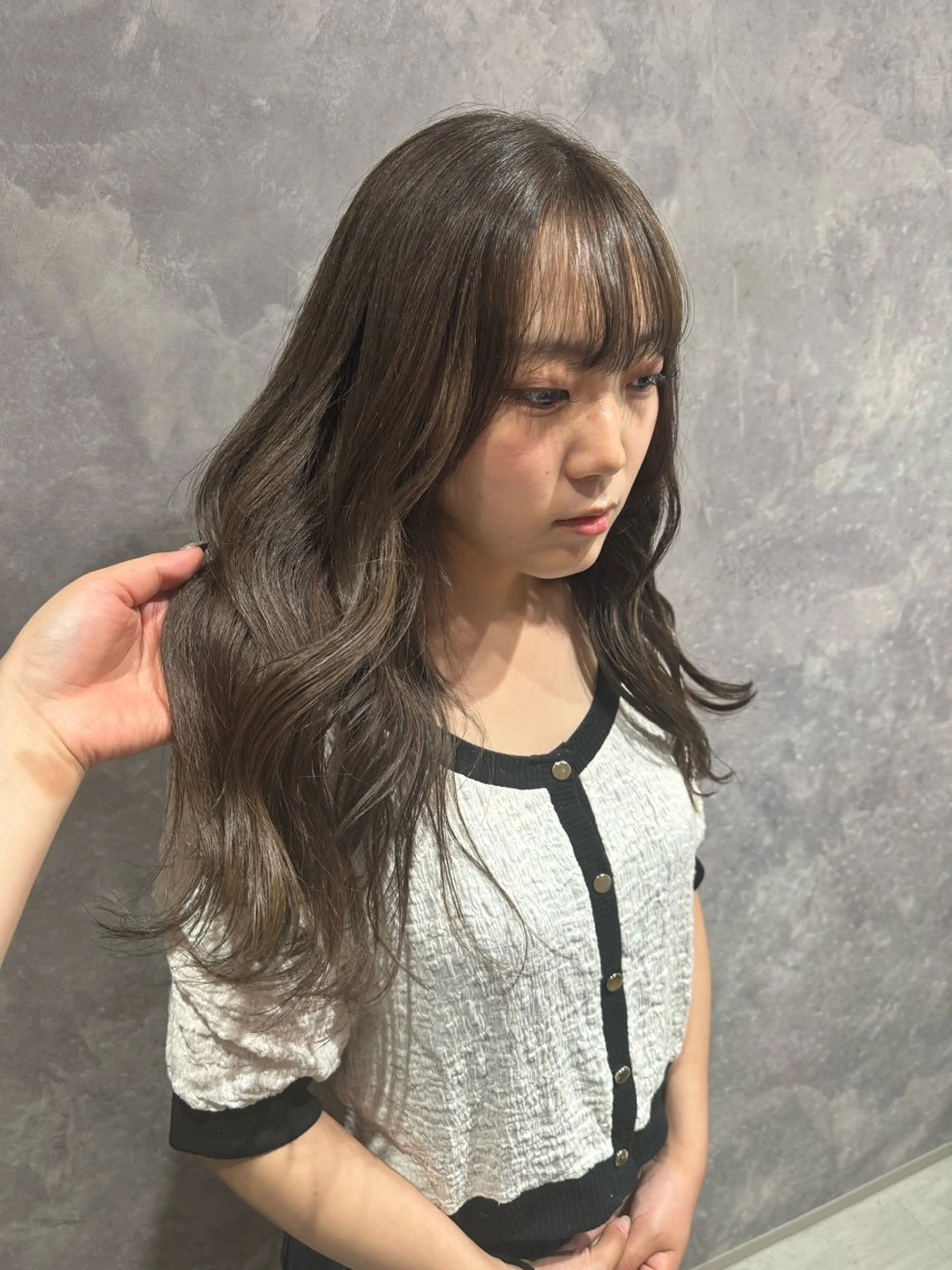 カラー ベージュカラー オリーブベージュ icon所属・Ami / icon博多のヘアスタイル